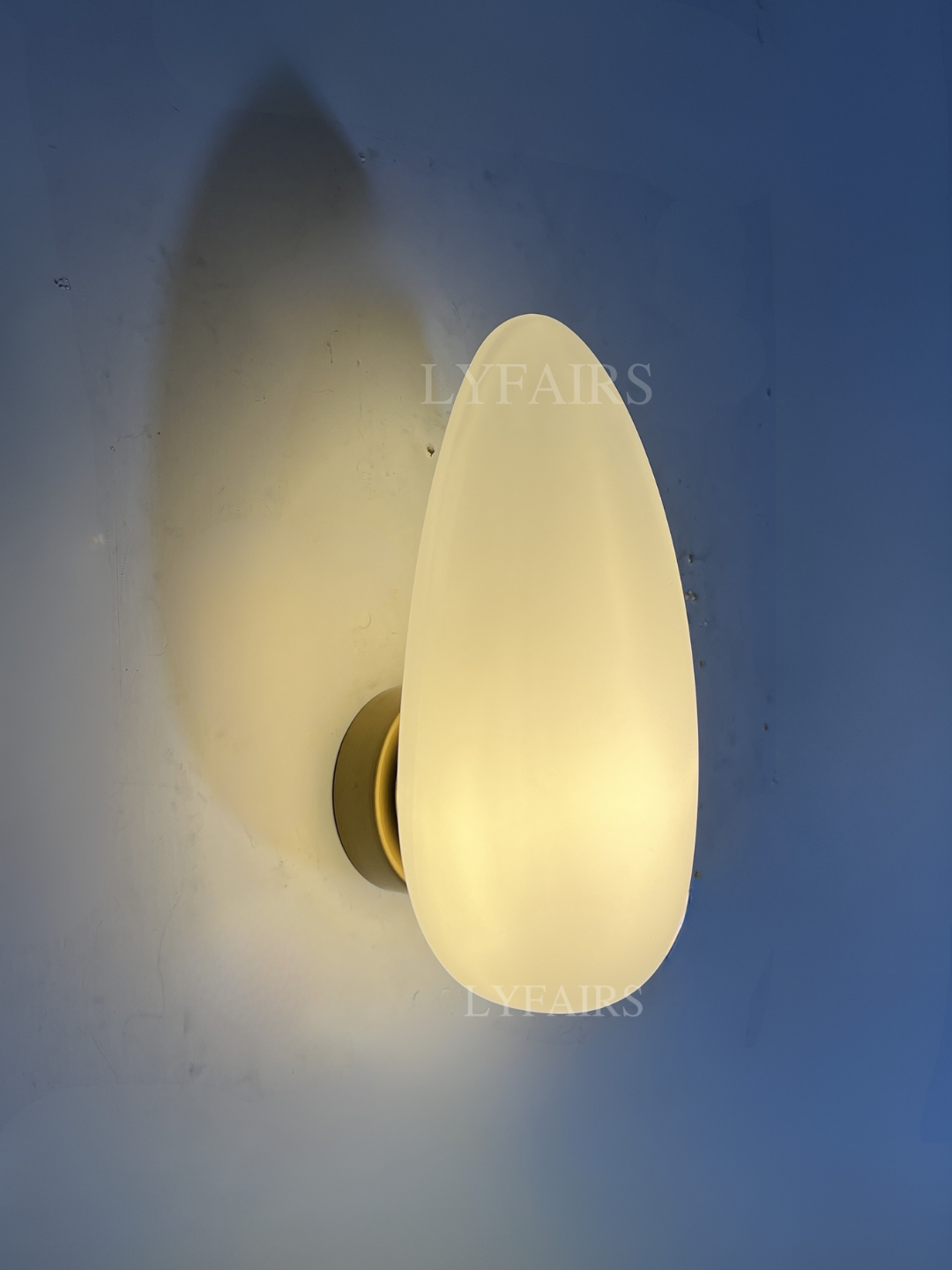 Moderne Glazen Wandlamp met Sfeervolle Ovale Kap – Stijlvolle Minimalistische Verlichting voor Hal Slaapkamer Woonkamer | Sansoti