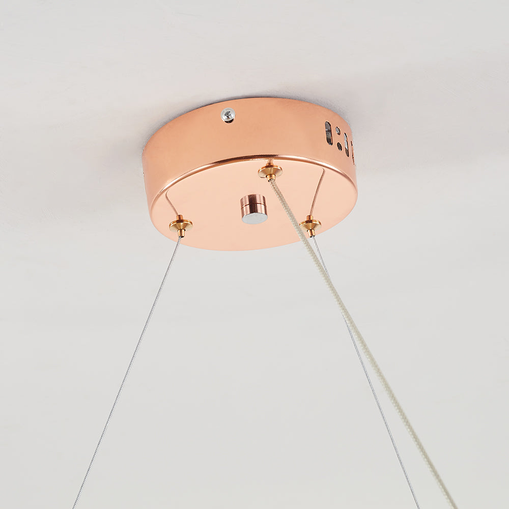 Suspension à chaîne avec pampilles LED en métal doré, argenté ou or rose pour salle à manger, salon ou chambre | Sansoti