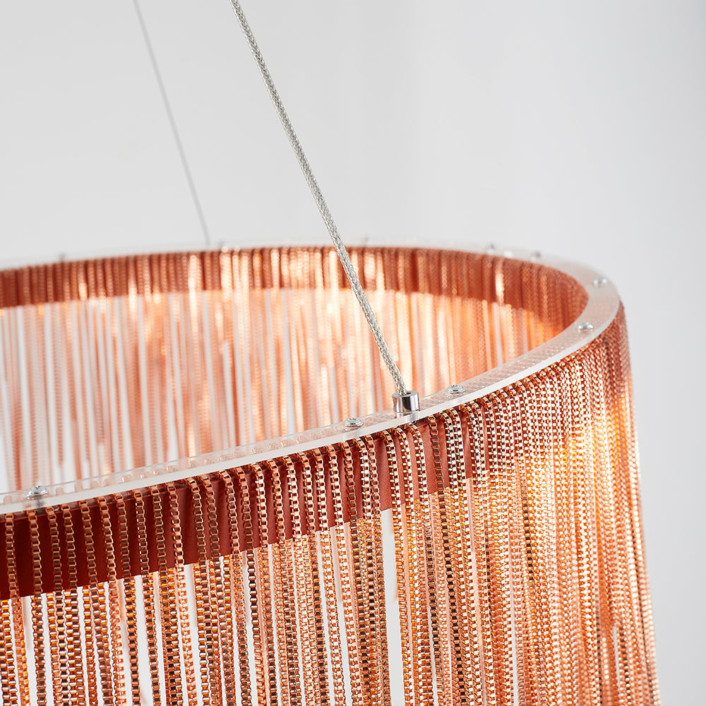 Suspension à chaîne avec pampilles LED en métal doré, argenté ou or rose pour salle à manger, salon ou chambre | Sansoti