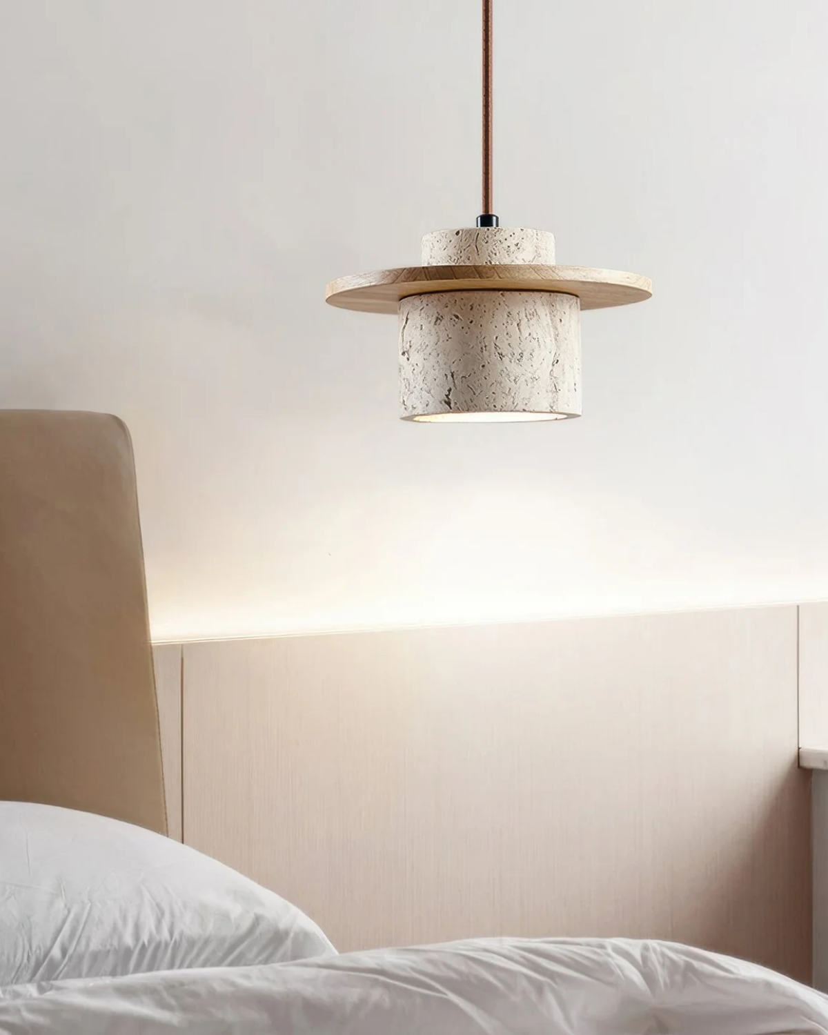 Hanglamp natuursteen travertijn met walnoot accent modern design | Sansoti