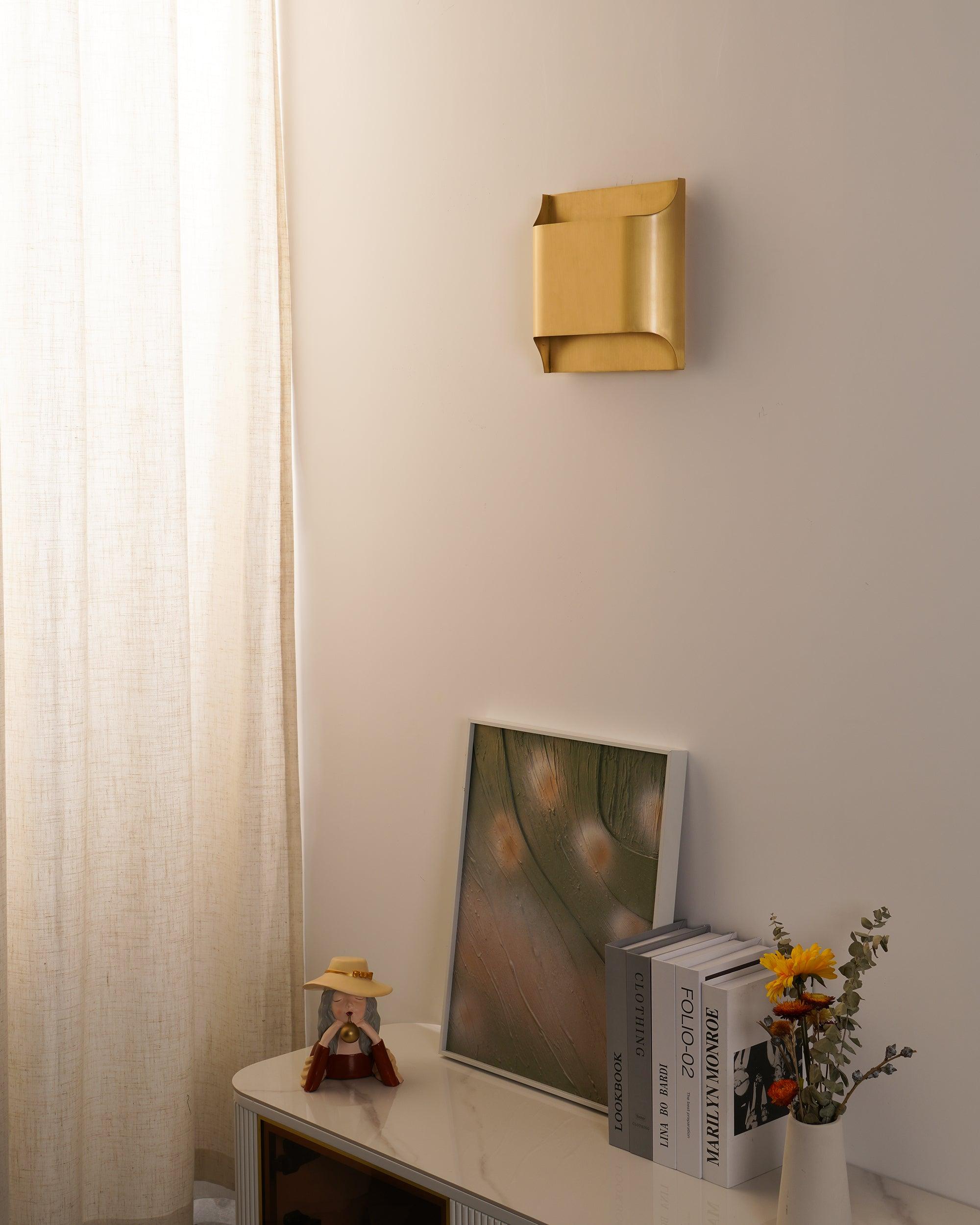 Messing Wandlamp Bolvorm met E14/G9 Fitting – Handgemaakte Retro Wandverlichting met Olielak Afwerking | Sansoti