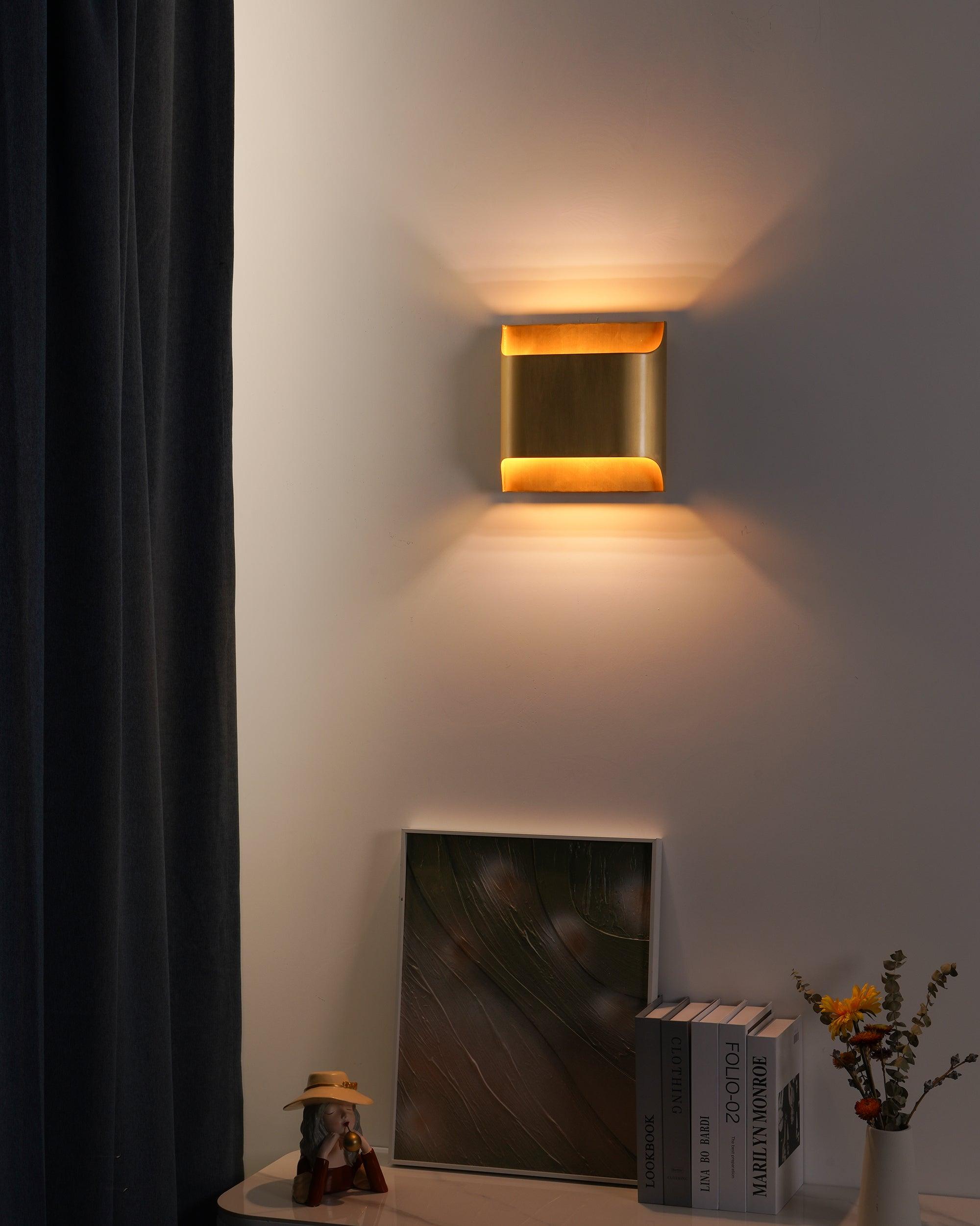 Messing Wandlamp Bolvorm met E14/G9 Fitting – Handgemaakte Retro Wandverlichting met Olielak Afwerking | Sansoti