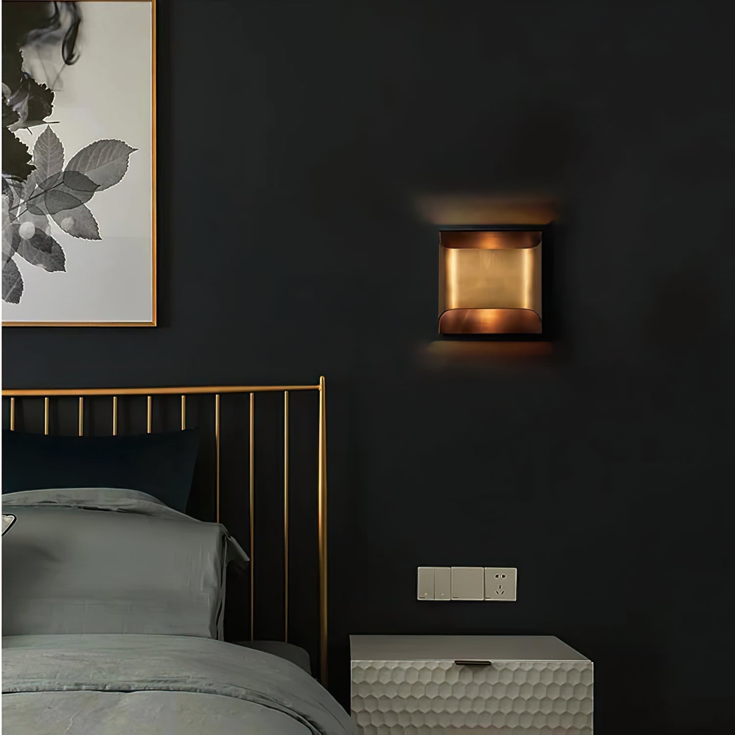Messing Wandlamp Bolvorm met E14/G9 Fitting – Handgemaakte Retro Wandverlichting met Olielak Afwerking | Sansoti