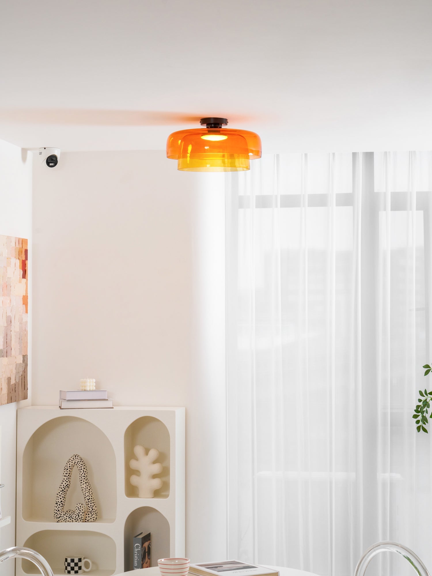 Lagen Plafondlamp met Glazen Schijven | Warm Getint Glas | Scandinavische Elegantie | Subtiel Gelaagd Licht | Moderne Plafondverlichting | Dimbare Versie Beschikbaar | Design Plafondlamp | Meerlaags Glasdesign | Natuurlijk Lichtgevoel | Sansoti