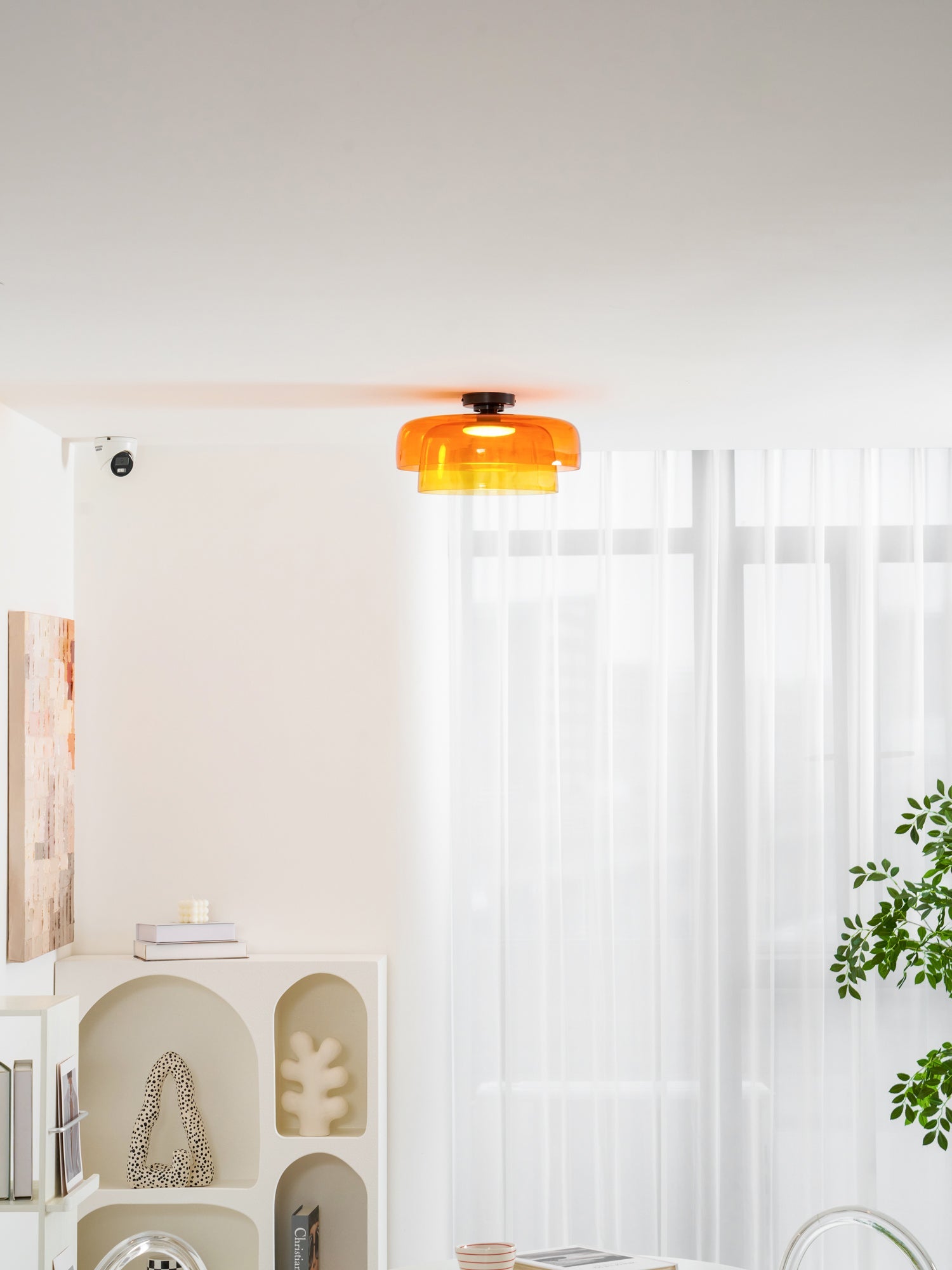 Lagen Plafondlamp met Glazen Schijven | Warm Getint Glas | Scandinavische Elegantie | Subtiel Gelaagd Licht | Moderne Plafondverlichting | Dimbare Versie Beschikbaar | Design Plafondlamp | Meerlaags Glasdesign | Natuurlijk Lichtgevoel | Sansoti