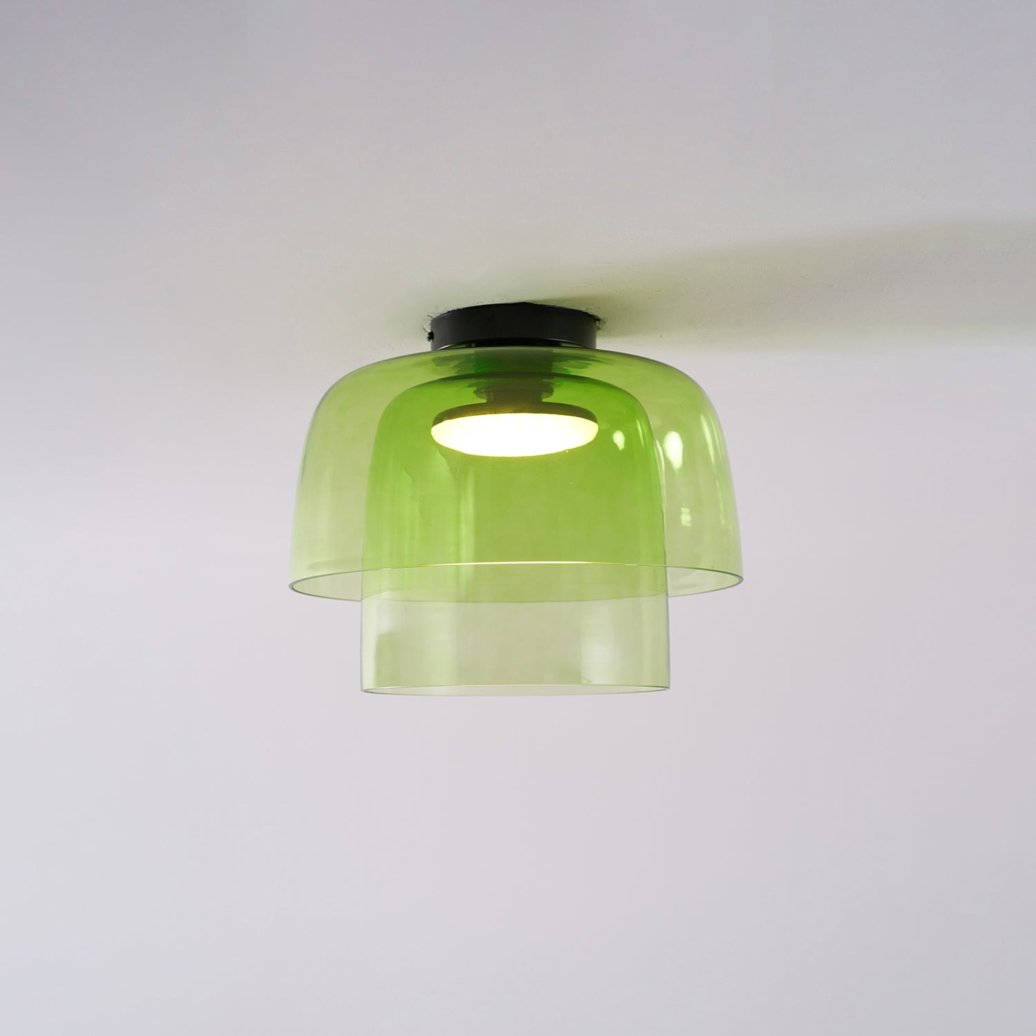 Lagen Plafondlamp met Glazen Schijven | Warm Getint Glas | Scandinavische Elegantie | Subtiel Gelaagd Licht | Moderne Plafondverlichting | Dimbare Versie Beschikbaar | Design Plafondlamp | Meerlaags Glasdesign | Natuurlijk Lichtgevoel | Sansoti