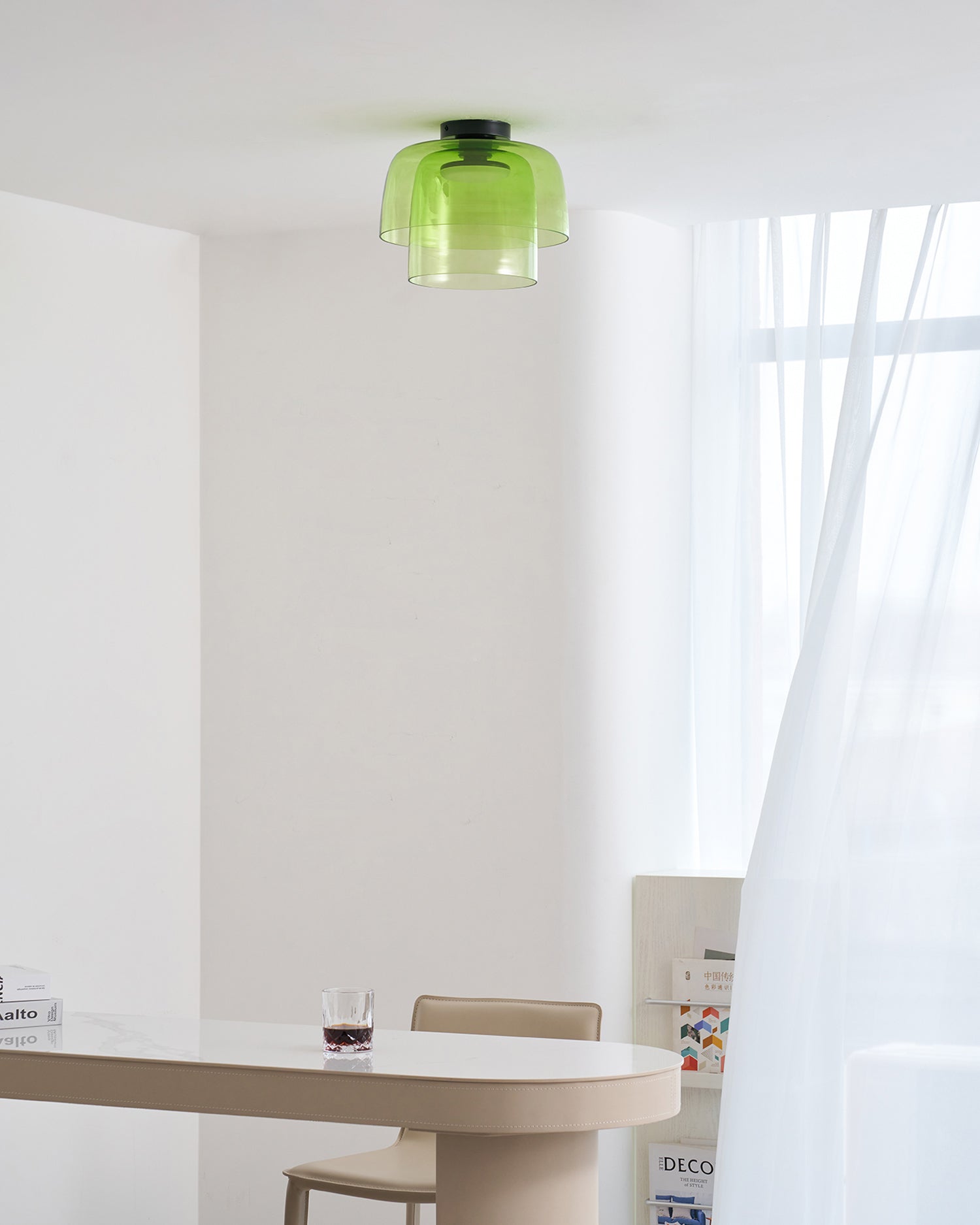 Lagen Plafondlamp met Glazen Schijven | Warm Getint Glas | Scandinavische Elegantie | Subtiel Gelaagd Licht | Moderne Plafondverlichting | Dimbare Versie Beschikbaar | Design Plafondlamp | Meerlaags Glasdesign | Natuurlijk Lichtgevoel | Sansoti