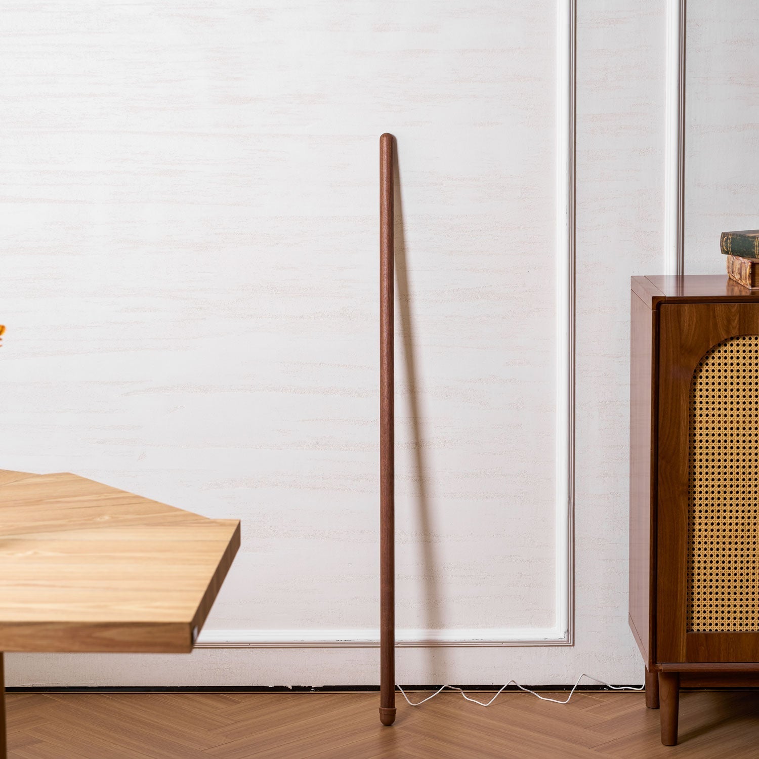 Scandinavische Vloerlamp Hout & Acryl met Geïntegreerde LED Staaflamp 135cm | Sansoti