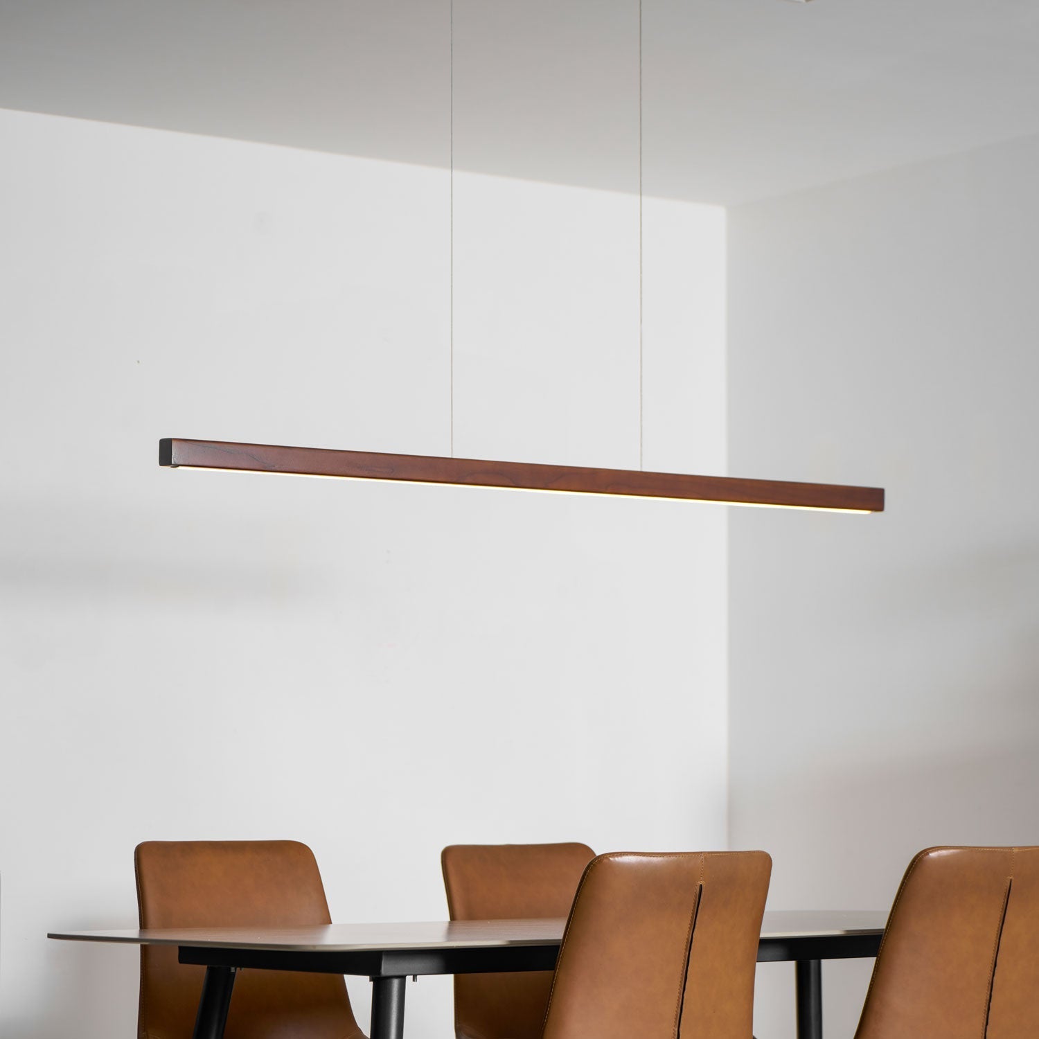 LED Hängelampe Holz Linear Warmes Licht Esstisch Kochinsel Minimalistisch Japandi Design Verstellbares Kabel Balkenlampe | Restfield