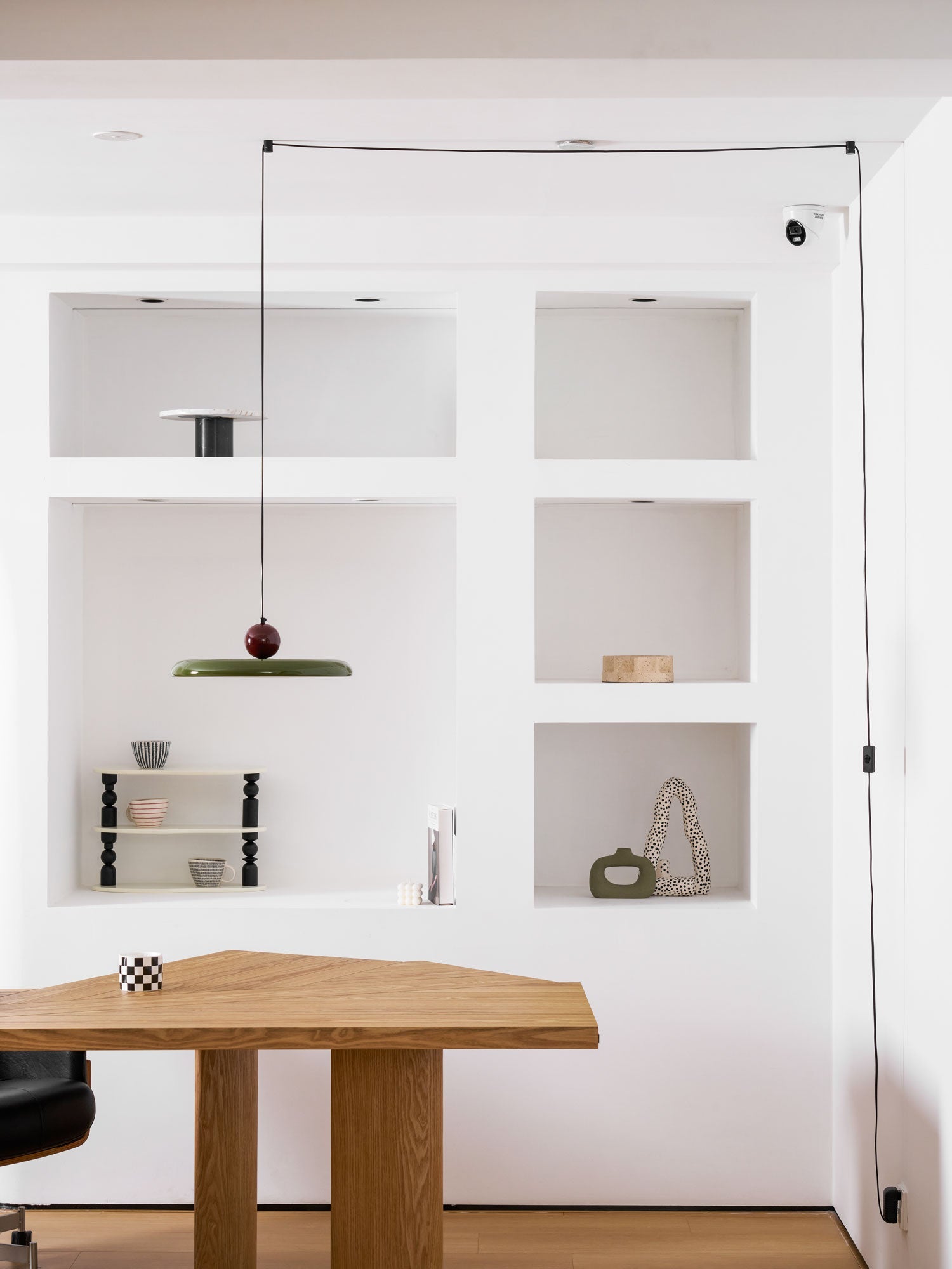 Hangende Plafondlamp Rond Stralend Disc Design Dimbaar 3 Kleuren 450cm Kabel Scandinavisch Interieur Rood Groen Beige | Sansoti