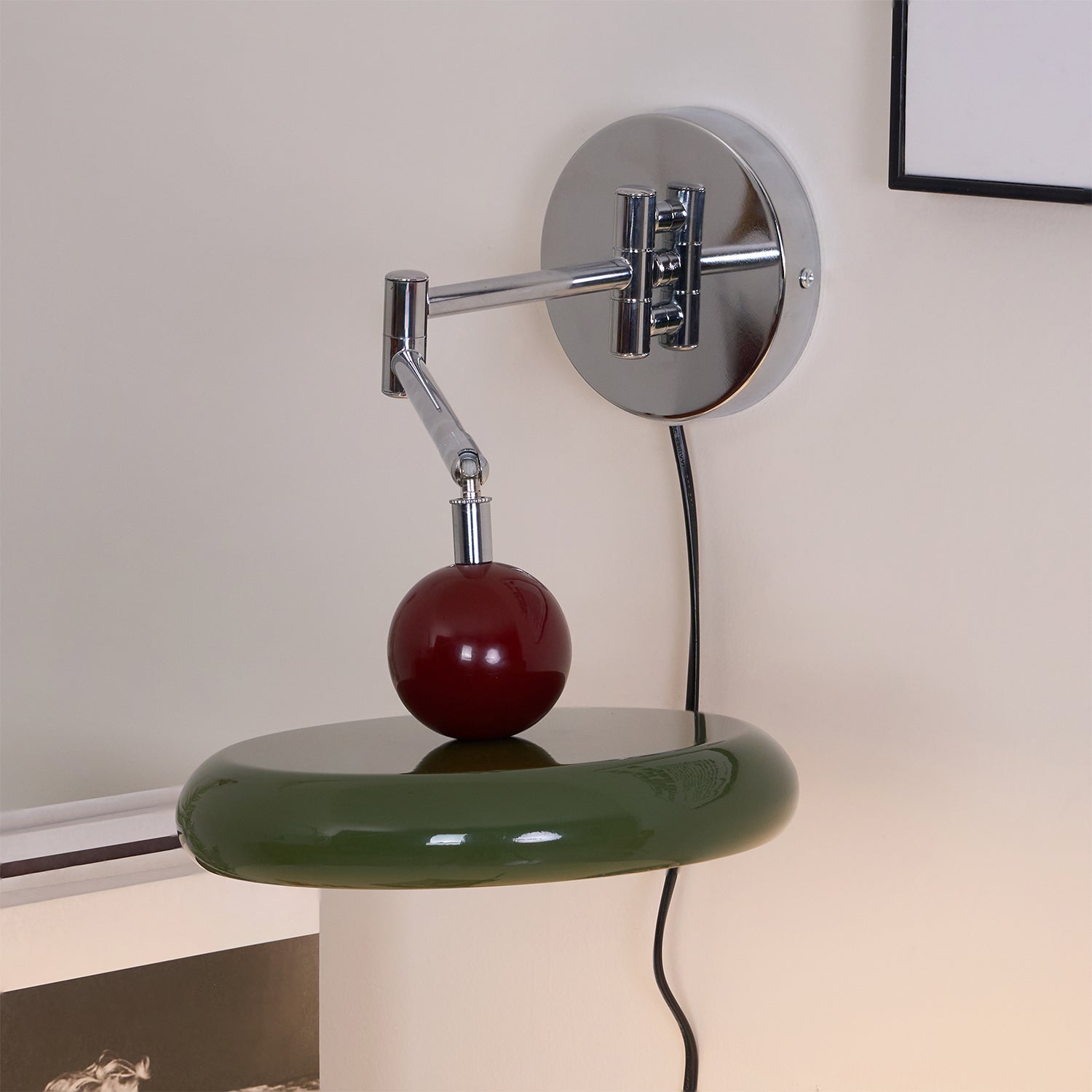 Ronde Plug-in Wandlamp – Scandinavisch Design met Geïntegreerde LED en 3 Kleurtemperaturen | Sansoti