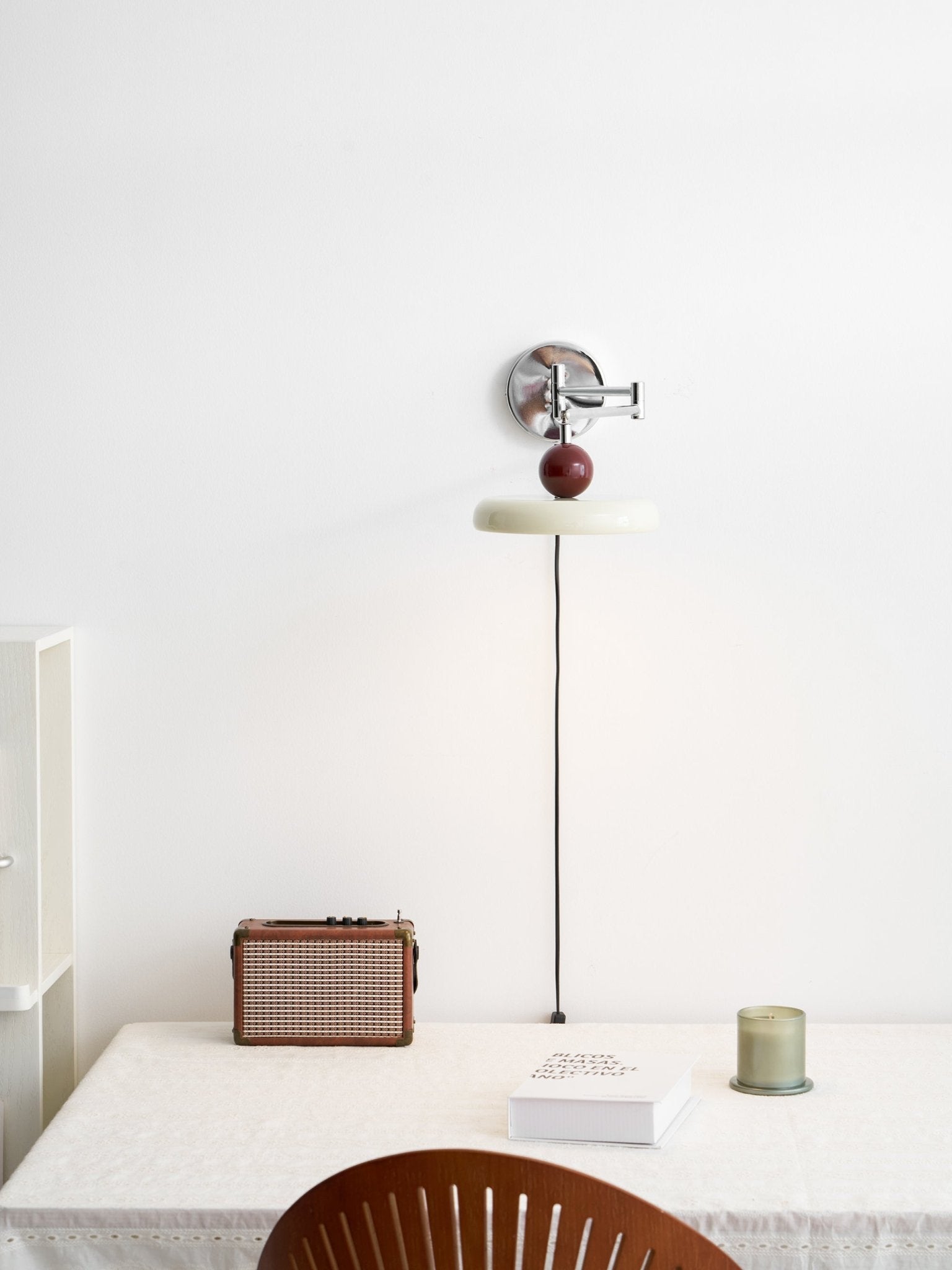 Ronde Plug-in Wandlamp – Scandinavisch Design met Geïntegreerde LED en 3 Kleurtemperaturen | Sansoti