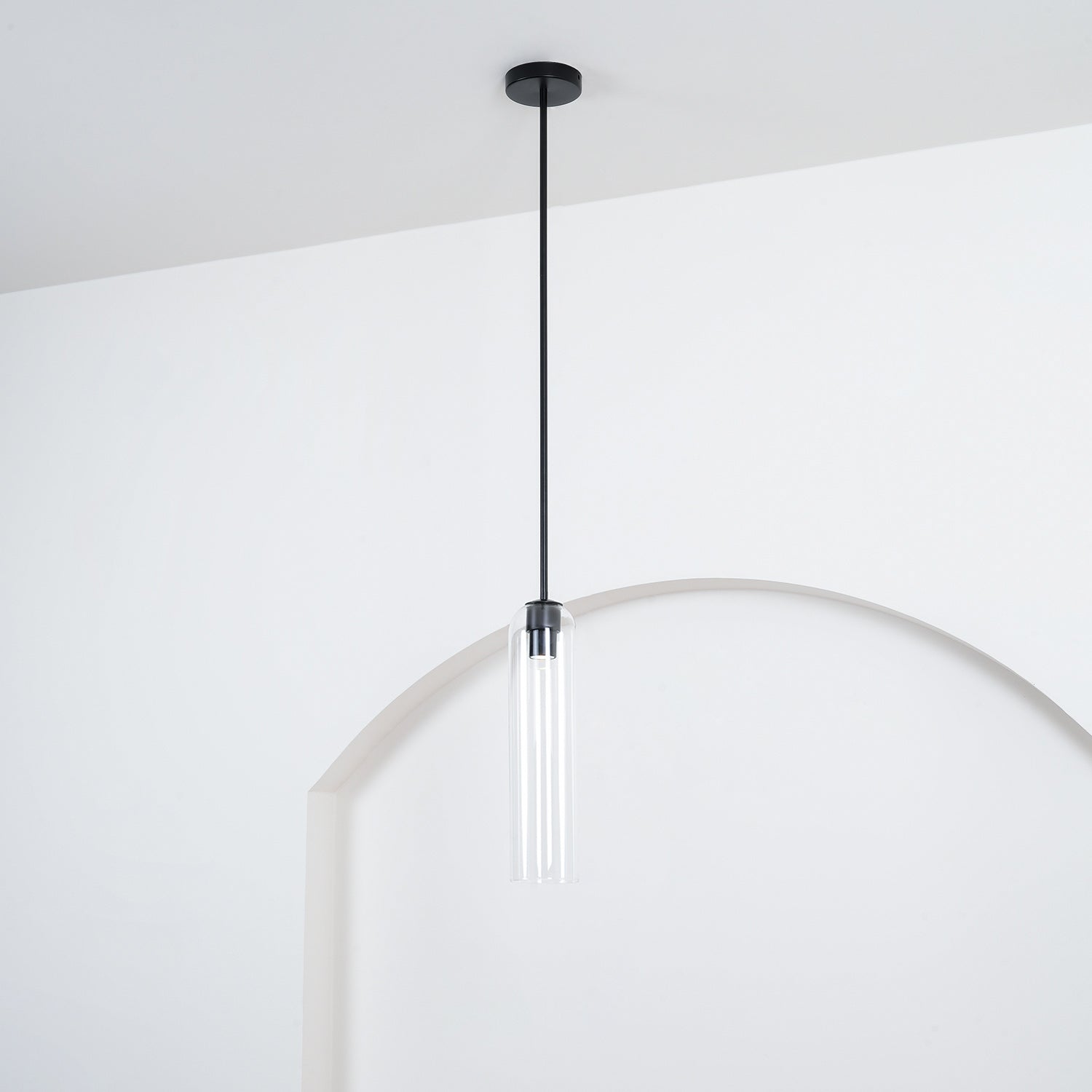 Glazen Hanglamp met Lange Buis – Mondgeblazen Glas Zwart of Goud Finish 10cm Diameter | Sansoti