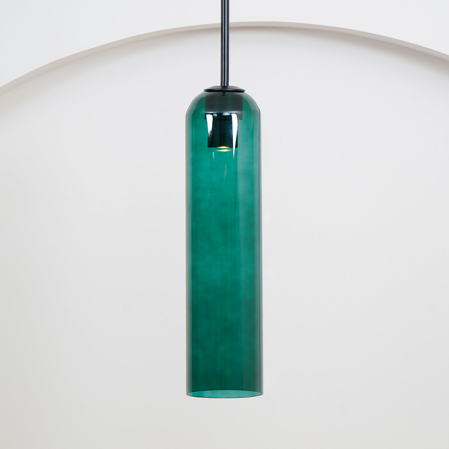 Glazen Hanglamp met Lange Buis – Mondgeblazen Glas Zwart of Goud Finish 10cm Diameter | Sansoti