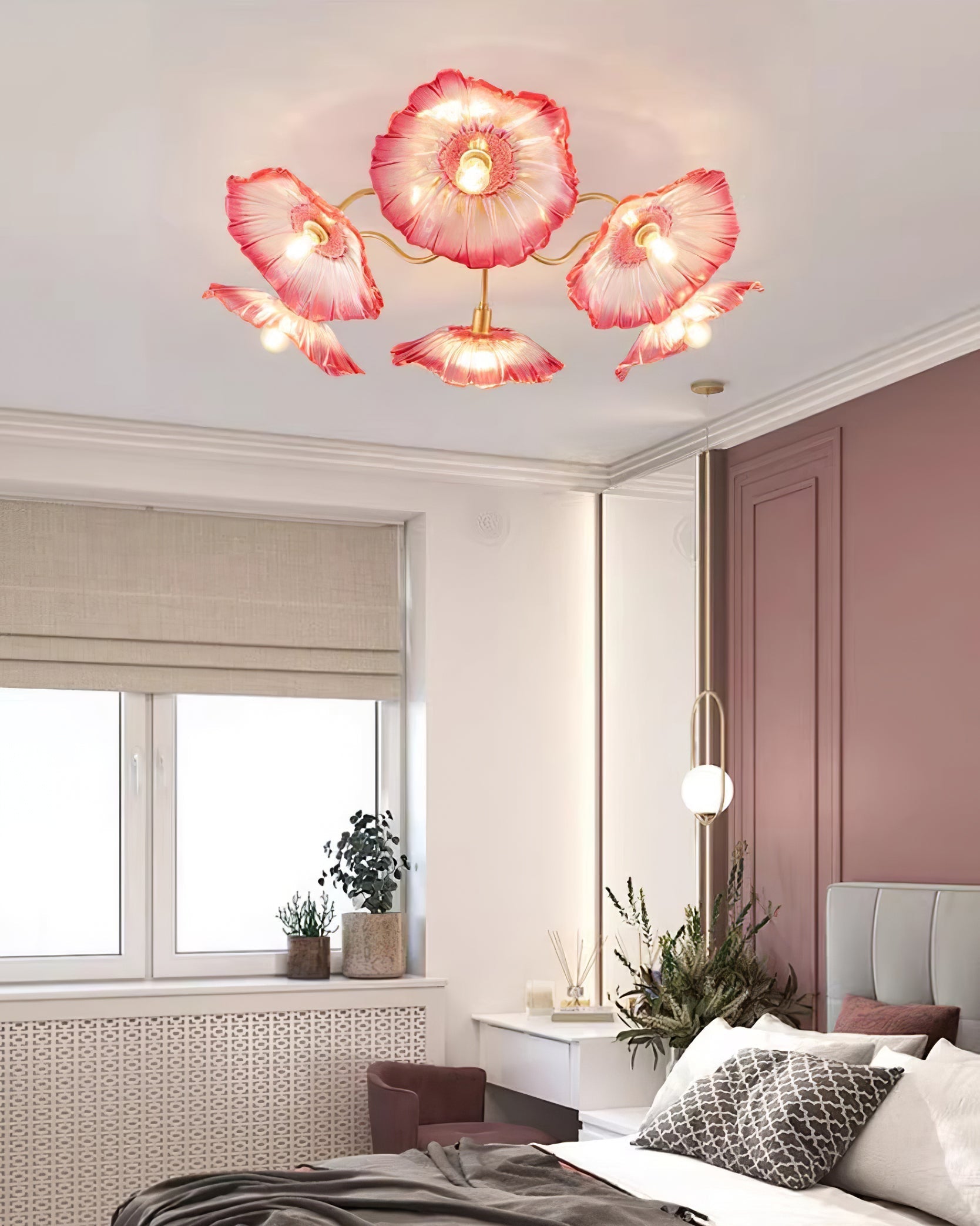 Glazen Plafondlamp met Bladmotief – 3, 5 of 6 Lichtpunten – Gouden Armatuur met Helder of Roze Matglas | Sansoti