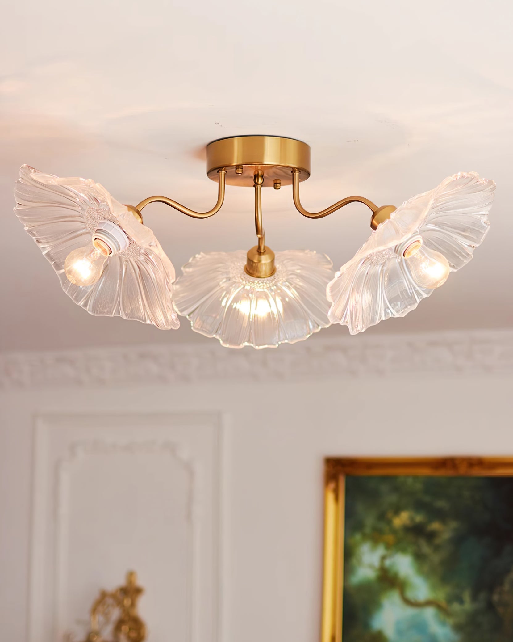 Glazen Plafondlamp met Bladmotief – 3, 5 of 6 Lichtpunten – Gouden Armatuur met Helder of Roze Matglas | Sansoti