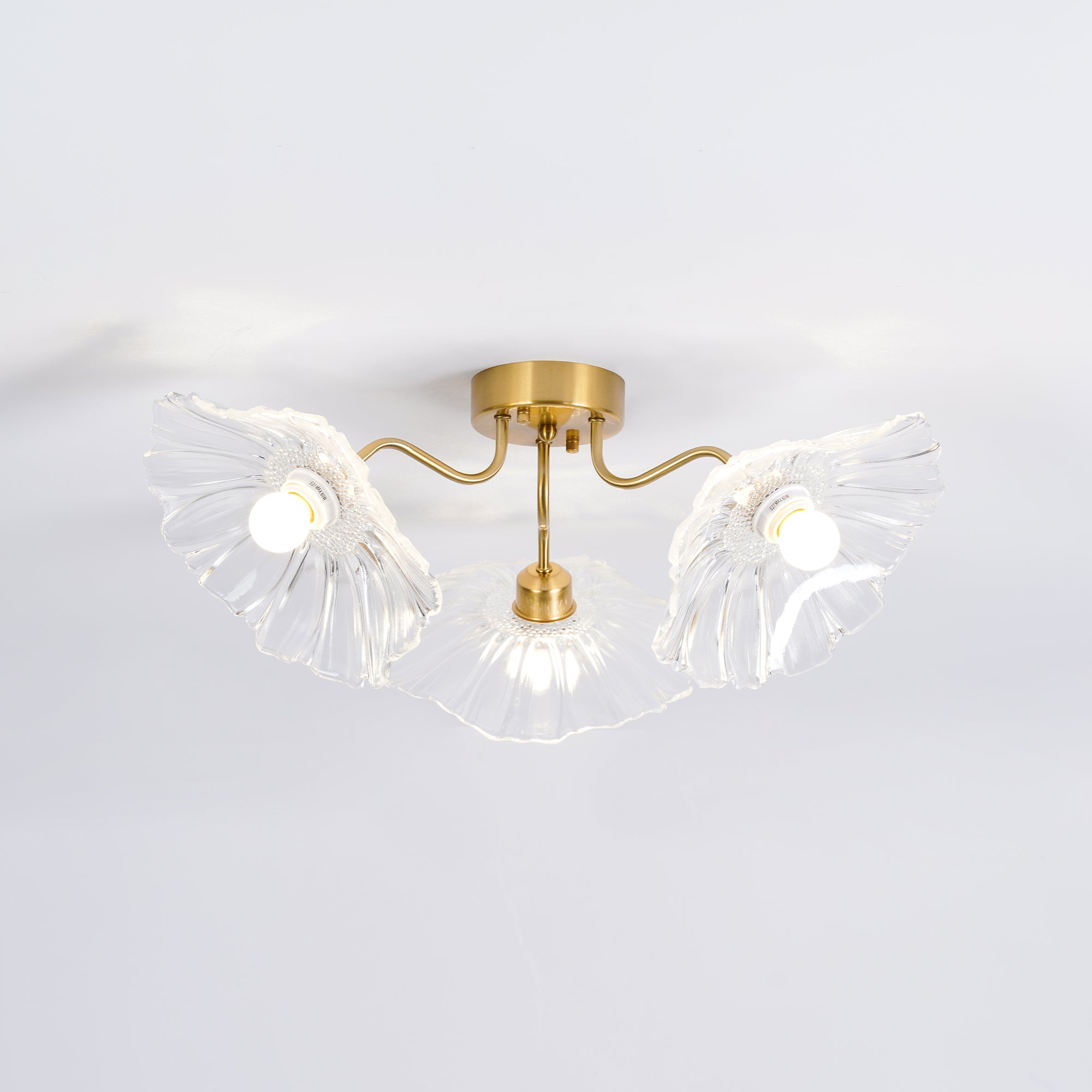 Glazen Plafondlamp met Bladmotief – 3, 5 of 6 Lichtpunten – Gouden Armatuur met Helder of Roze Matglas | Sansoti