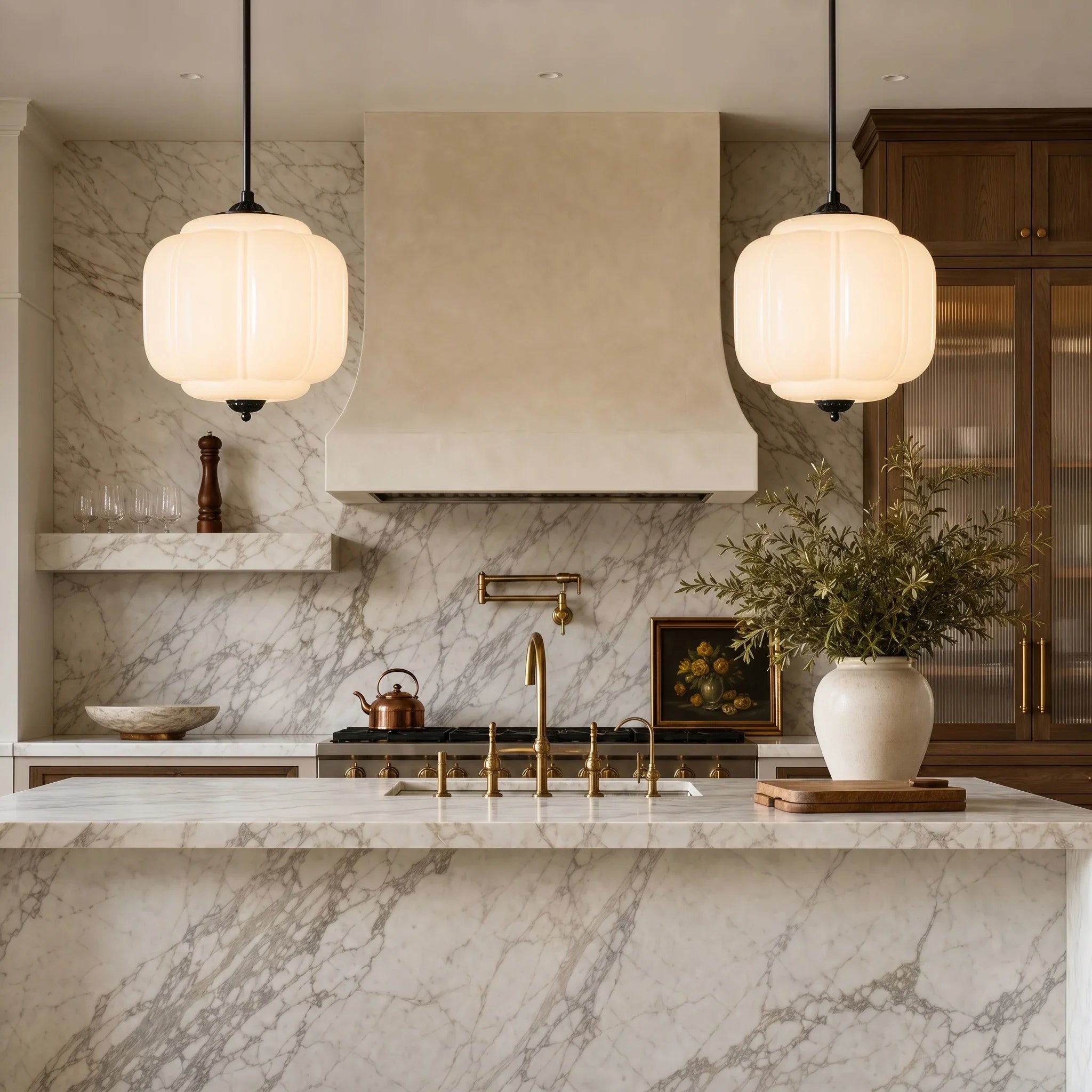 Vintage Melkglas Hanglamp met Messing Armatuur – Klassiek Retro Design voor Eetkamer, Hal & Leeshoek | Sansoti