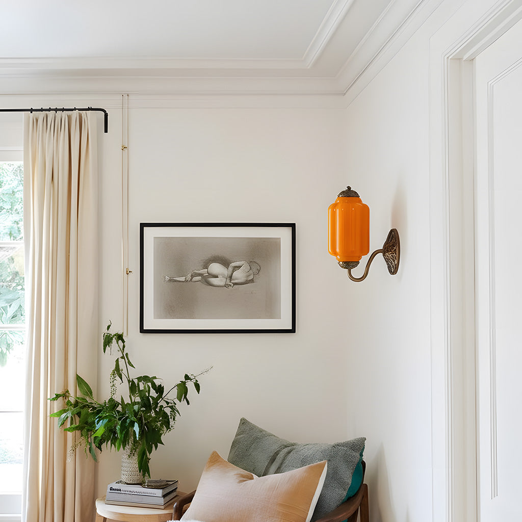 Vintage Wandlamp met Melkglas en Geolied Messing – Klassieke Retro Verlichting voor Hal, Slaapkamer, Woonkamer | Sansoti
