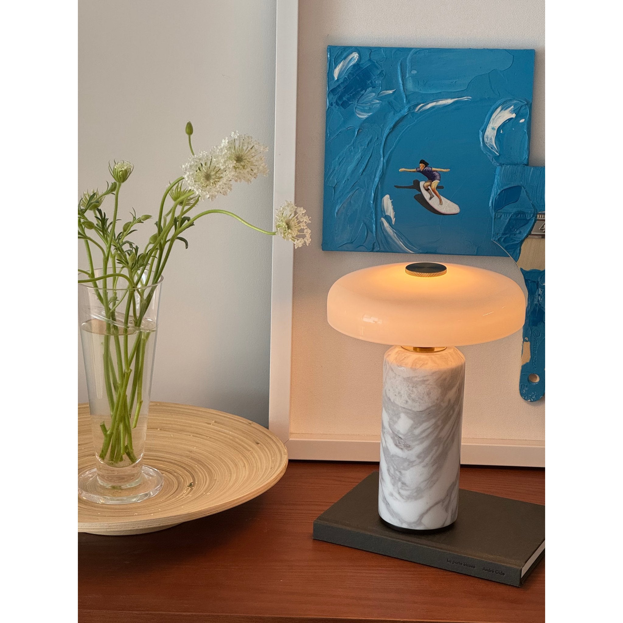 Marmeren Tafellamp met Oplaadbare Batterij – Opaline Glazen Bol & Espresso Marmeren Voet – Touch Dimbaar | Sansoti