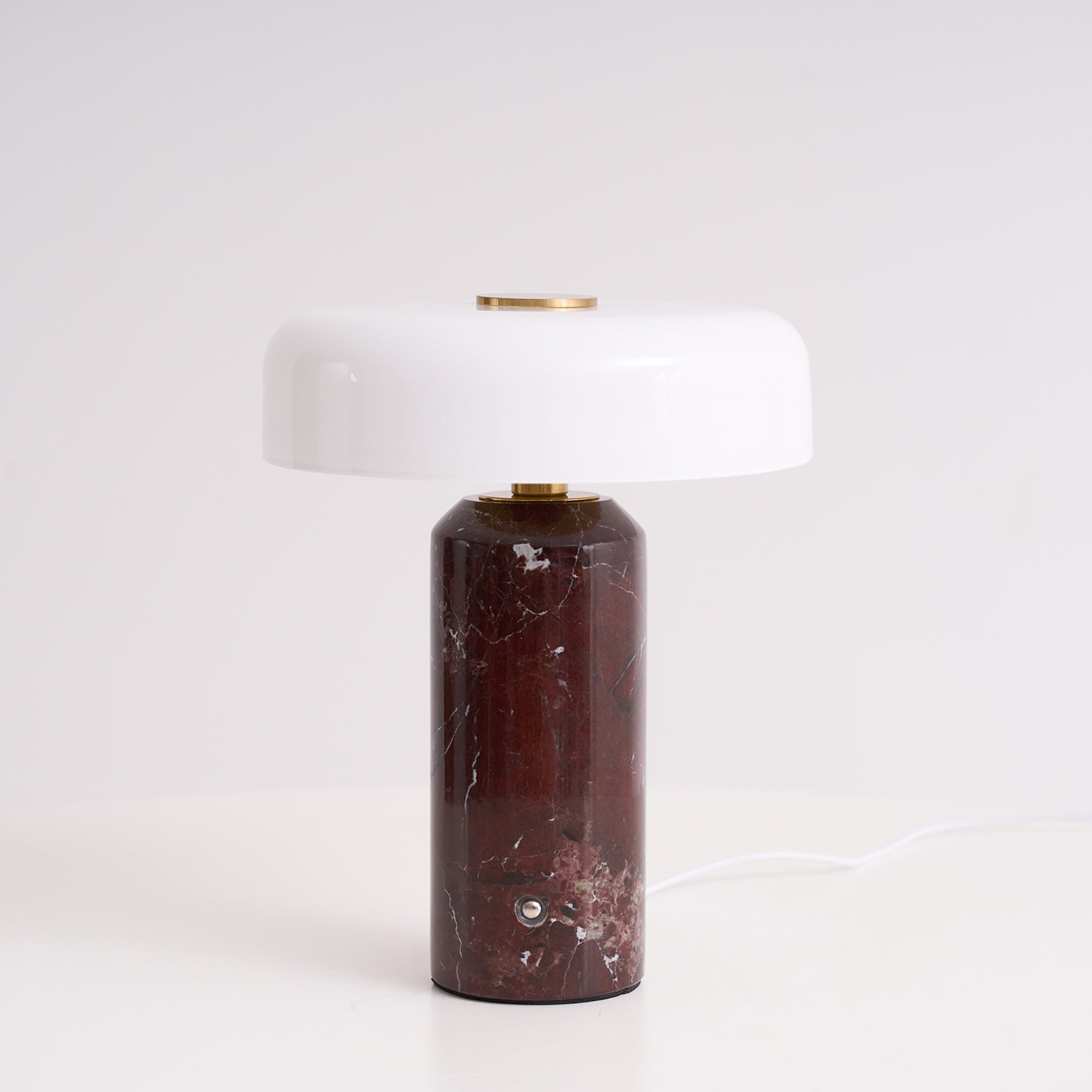 Marmeren Tafellamp met Oplaadbare Batterij – Opaline Glazen Bol & Espresso Marmeren Voet – Touch Dimbaar | Sansoti