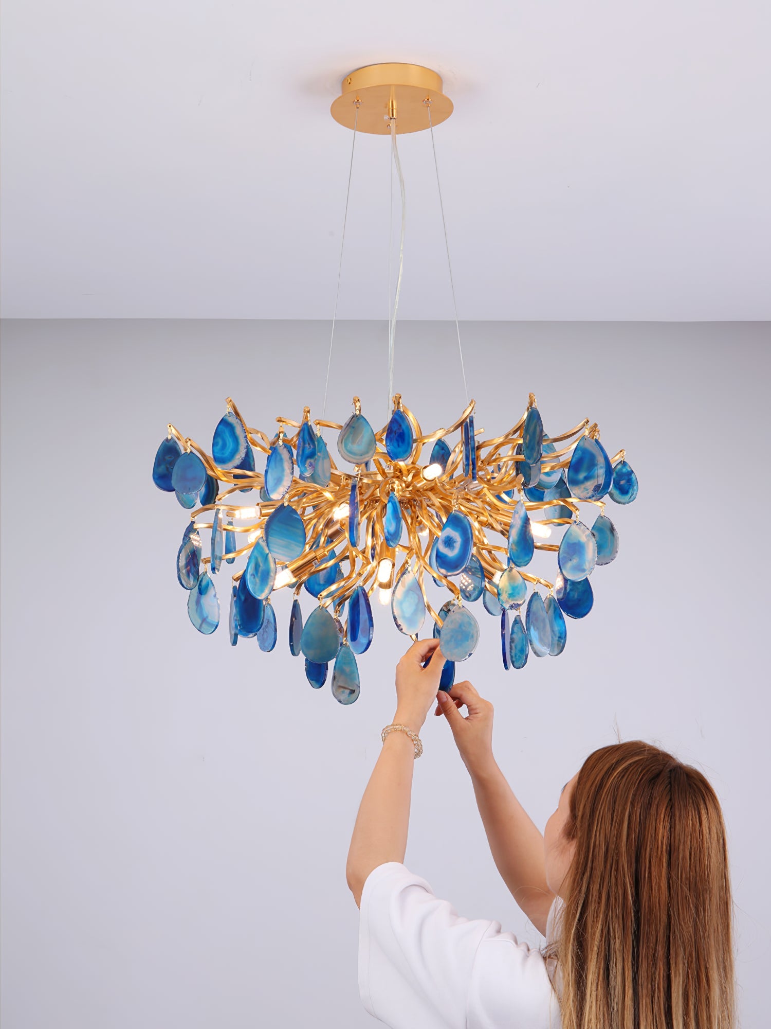 Natuursteen Agaat Kroonluchter met Vergulde Metalen Behuizing - Handgeslepen Schijven Warm Goudkleurige Afwerking 8 of 9 Lichtpunten Luxe Plafondverlichting Exclusief Statement-Piece | Sansoti