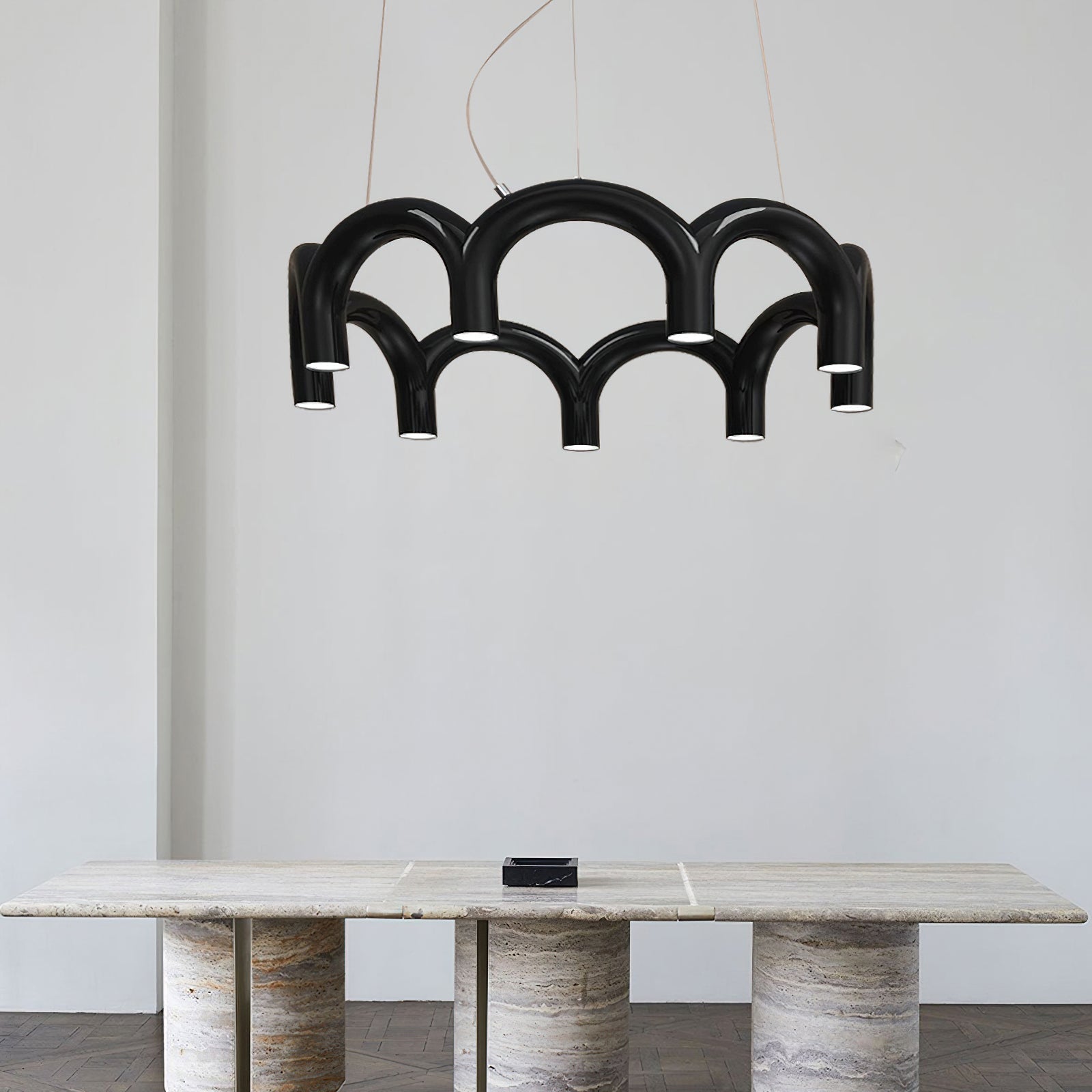 Moderne Kroonluchter met Cirkelvormige M-Bogen – 4, 7 of 9 Lichtpunten in Wit, Zwart of Blauw | Sansoti