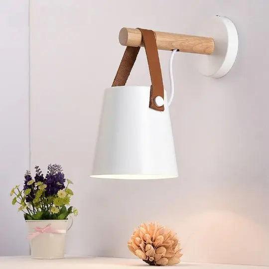 Scandinavische Wandlamp Hout voor Slaapkamer – Minimalistisch Natuurhout Lichtpunt Wit of Zwart | Sansoti