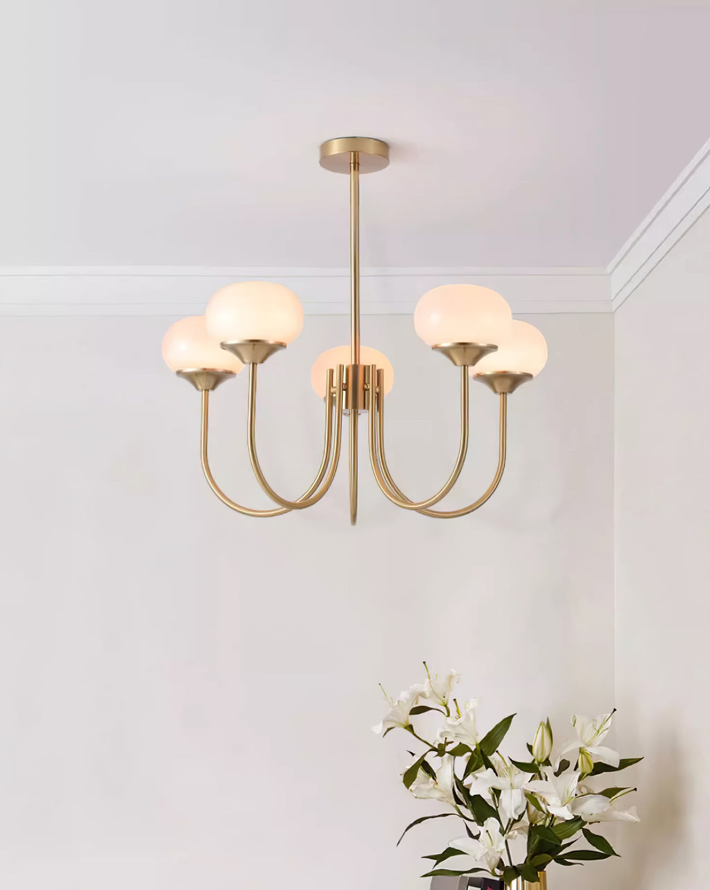 Glaskronleuchter mit rosa, weißen oder cremefarbenen Kugeln und goldenem oder verchromtem Rahmen, moderner Design-Kronleuchter mit 3 oder 5 Lichtquellen für Wohn- und Esszimmer | Restfield