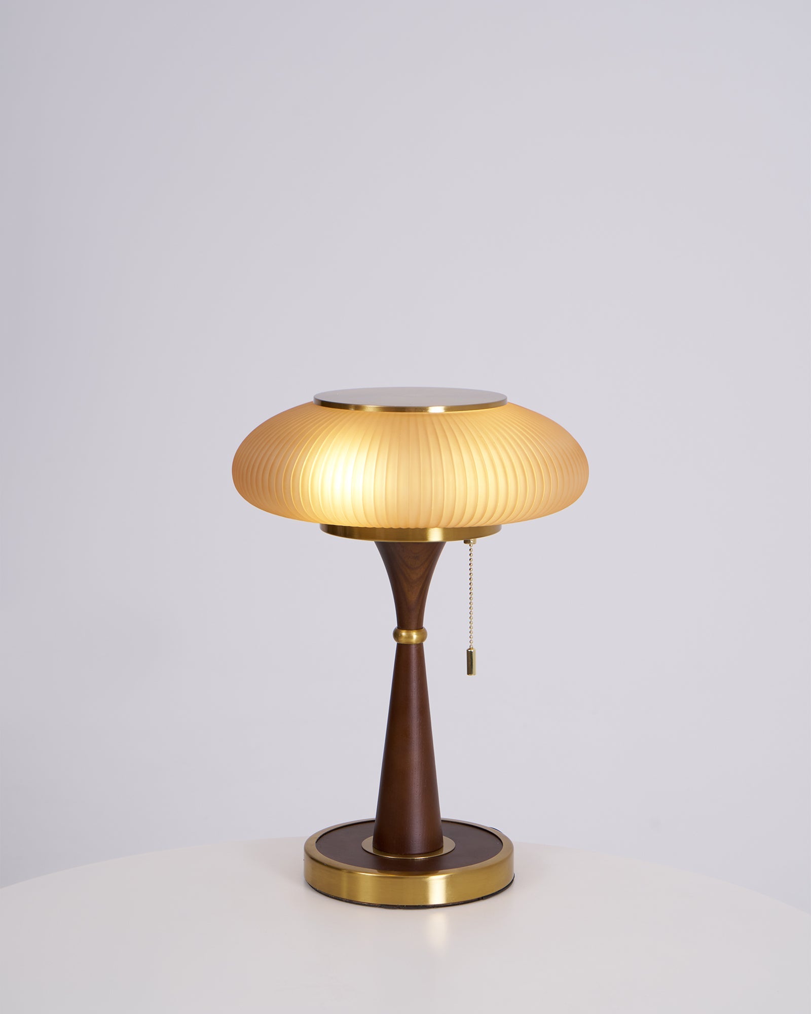 Tafellamp met Paddenstoelkap – Vintage Designverlichting voor Bureaus en Nachtkastjes | Sansoti