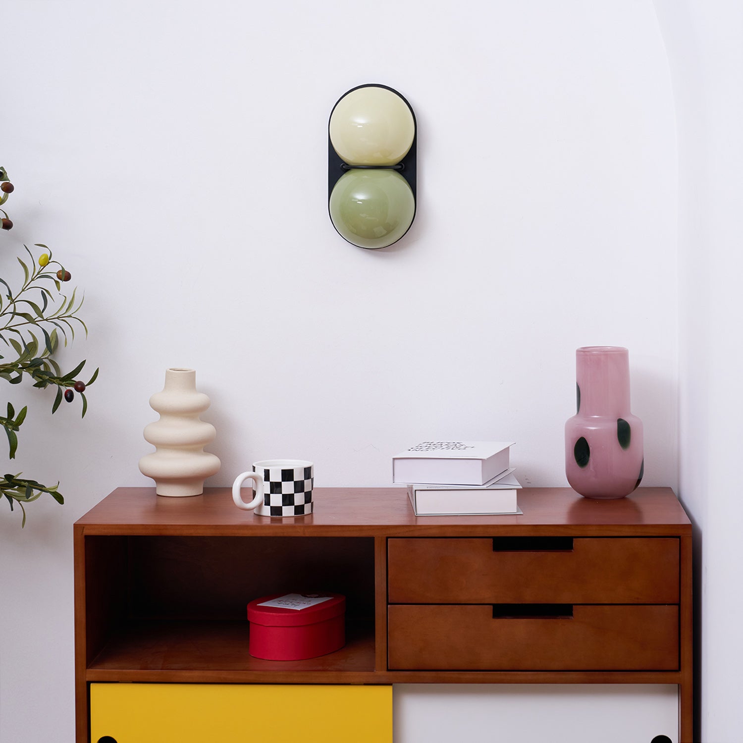 Moderne Dubbele Glazen Wandlamp – Speelse Verlichting met Gekleurde Glazen voor Slaapkamer & Kinderkamer | Sansoti