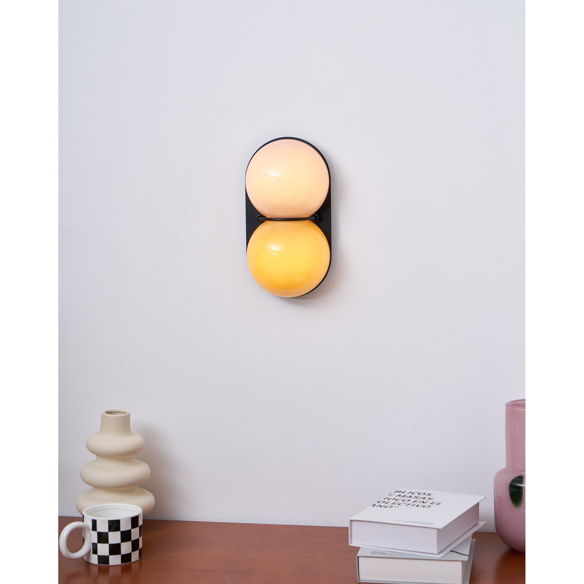 Moderne Dubbele Glazen Wandlamp – Speelse Verlichting met Gekleurde Glazen voor Slaapkamer & Kinderkamer | Sansoti