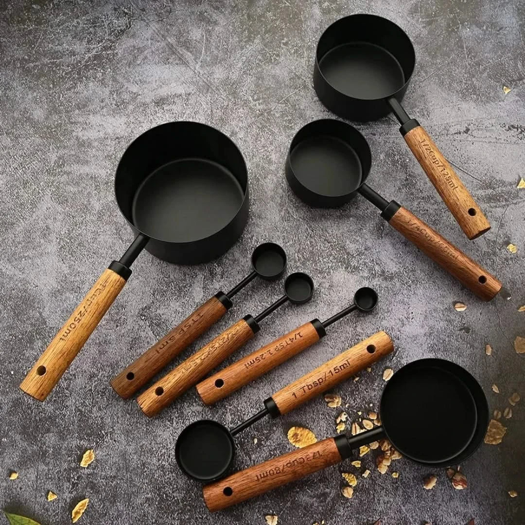 Messlöffel mit Holzgriff, 5-teiliges Set, Küchenlöffel aus Edelstahl zum Backen, Kochen und Abmessen, Premium | Sansoti