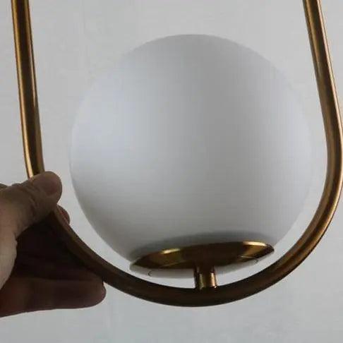 Scandinavische Hanglamp Mia met Gouden Armatuur en Glazen Kap – Moderne Plafondverlichting voor Eetkamer, Slaapkamer en Woonkamer | Sansoti