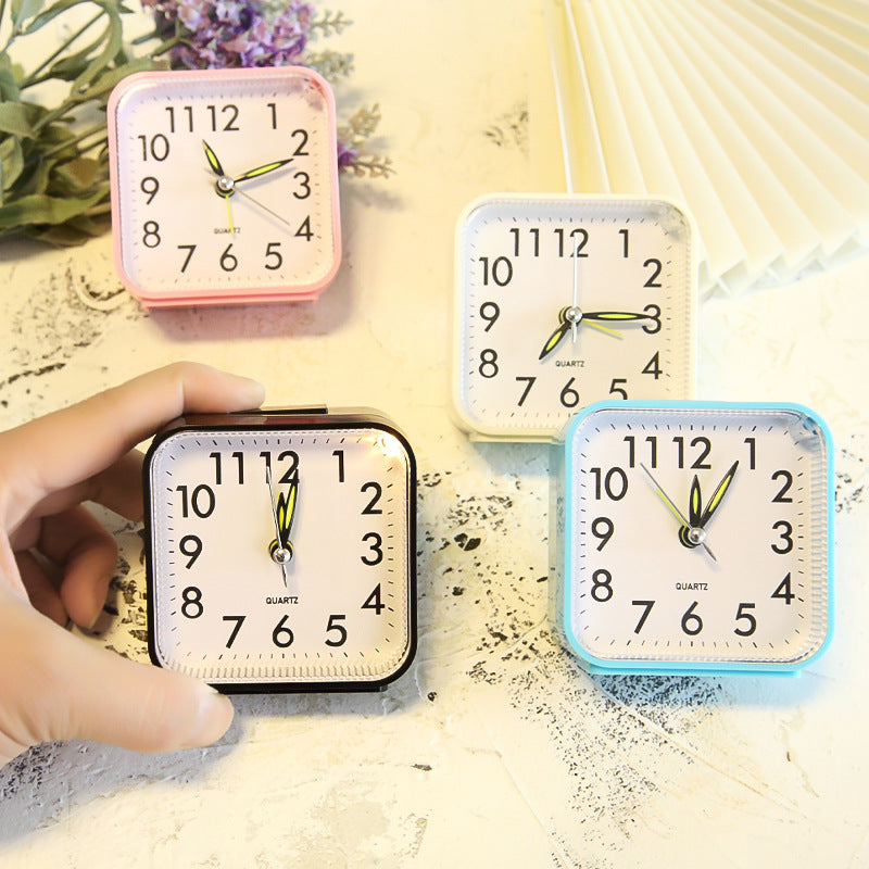 Minimalistische Stille Wekker met Goed Leesbaar Display en Zacht Alarm | Sansoti