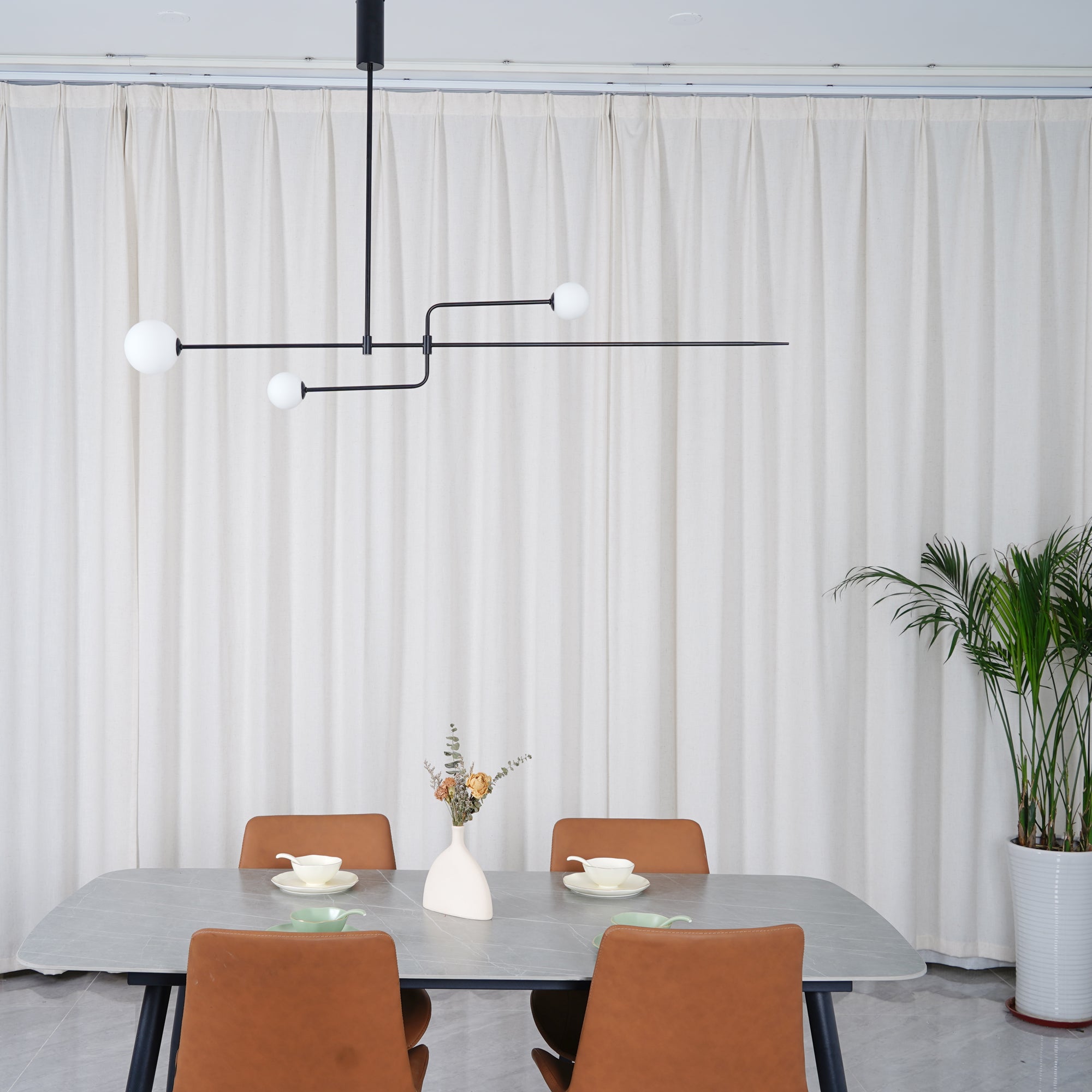 Mobiel Plafondlamp met Glazen Bollen – Modern Messing of Zwart Design – 9 Configuraties – G9 & G4 Fitting | Sansoti