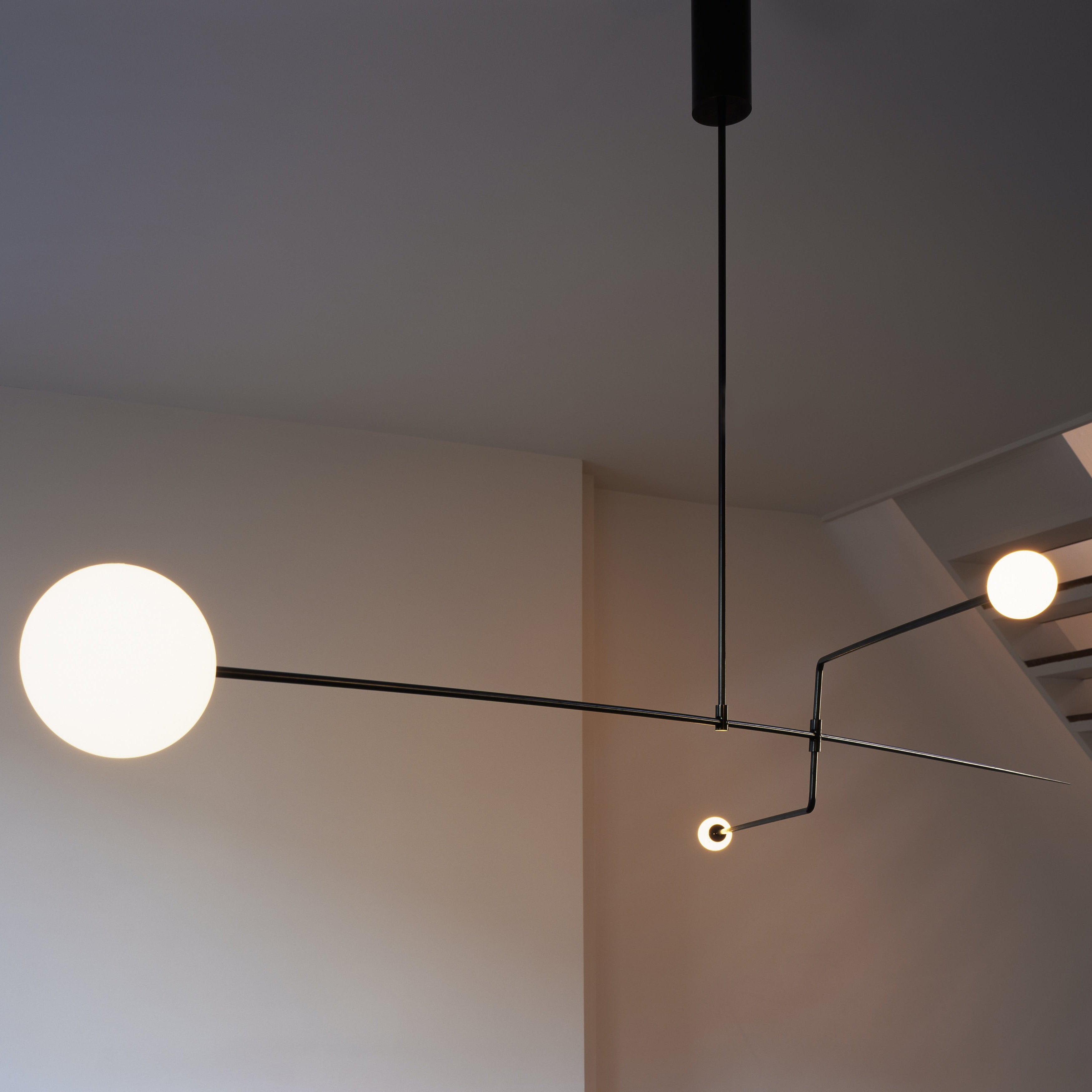 Mobiel Plafondlamp met Glazen Bollen – Modern Messing of Zwart Design – 9 Configuraties – G9 & G4 Fitting | Sansoti