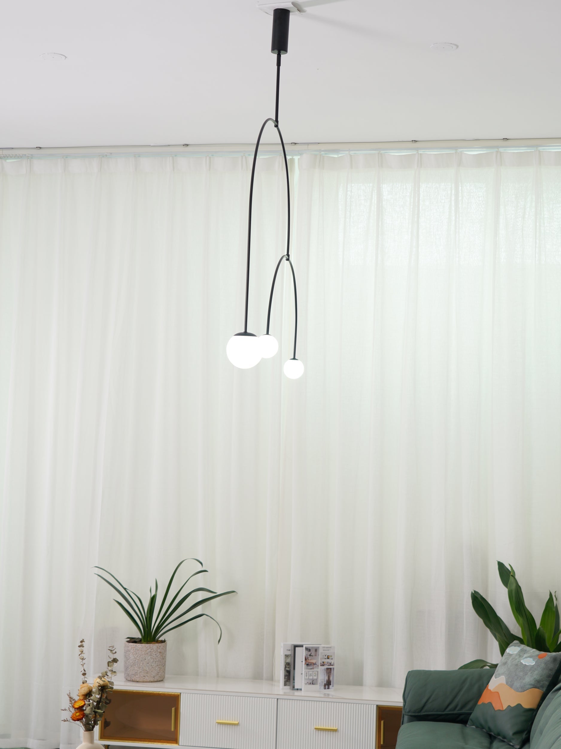 Mobiel Plafondlamp met Glazen Bollen – Modern Messing of Zwart Design – 9 Configuraties – G9 & G4 Fitting | Sansoti