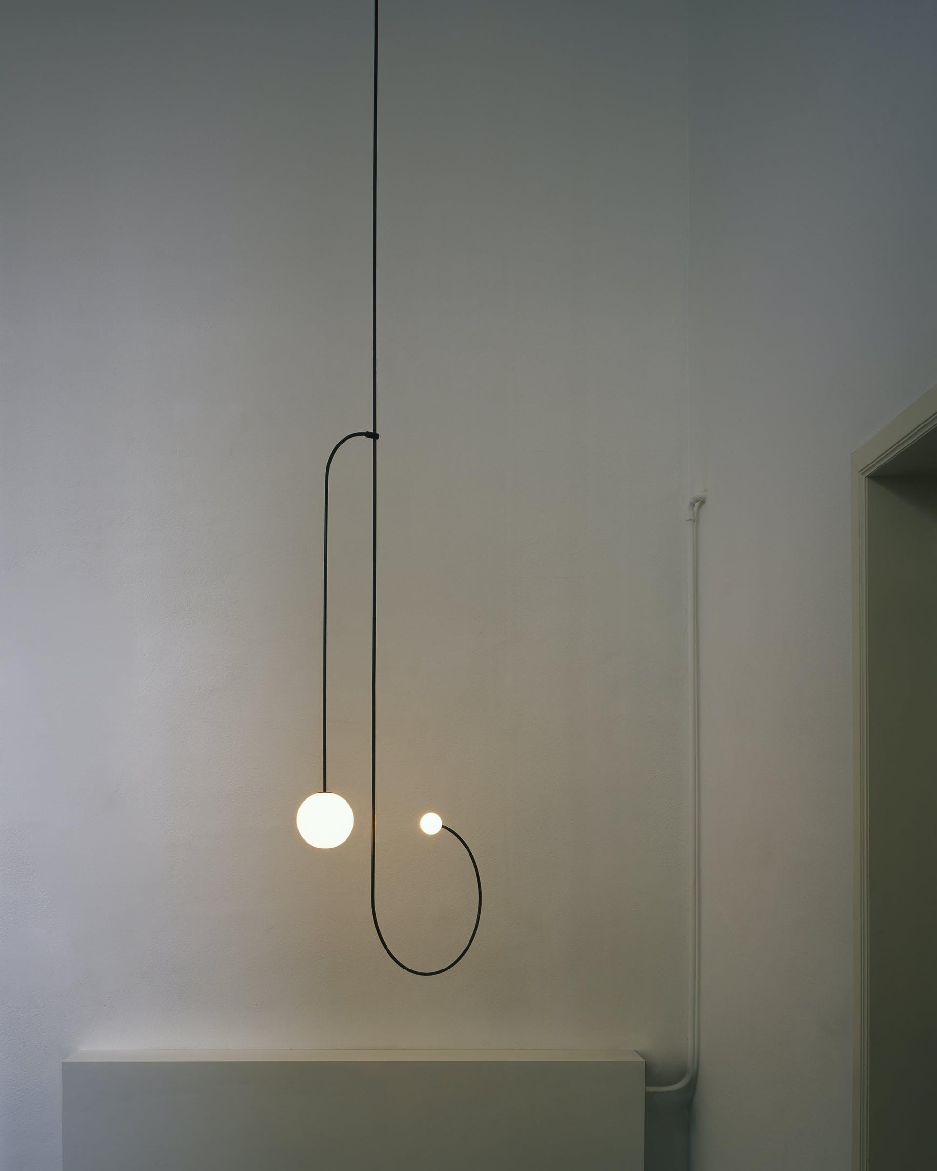 Mobiel Plafondlamp met Glazen Bollen – Modern Messing of Zwart Design – 9 Configuraties – G9 & G4 Fitting | Sansoti