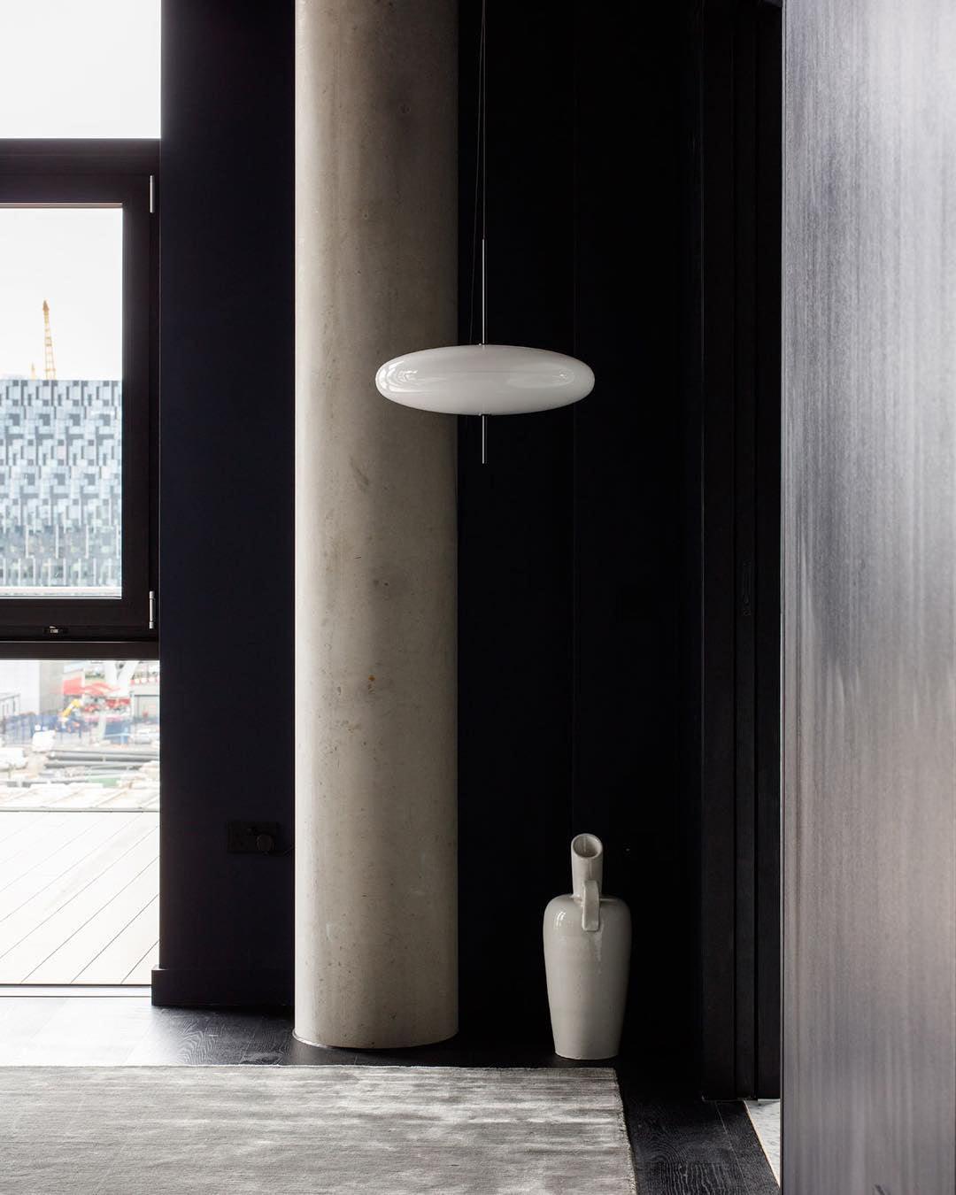 Opaalwitte Schijfhanglamp Elliptisch Design Glas-Effect Polymeer 3-4 Lichtpunten E26/E27 Moderne Designlamp Scandinavische Stijl Zwart of Wit Scandinavisch Interieur | Sansoti