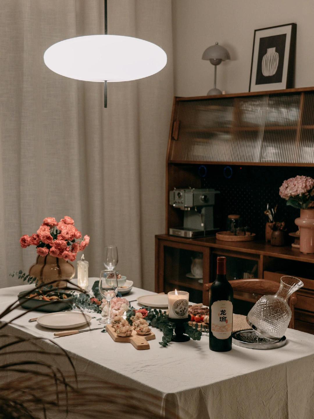 Opaalwitte Schijfhanglamp Elliptisch Design Glas-Effect Polymeer 3-4 Lichtpunten E26/E27 Moderne Designlamp Scandinavische Stijl Zwart of Wit Scandinavisch Interieur | Sansoti