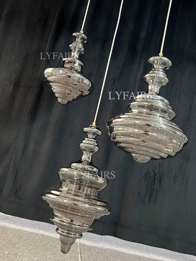 Grijze glazen hanglamp met sterrenhemel-effect voor eetkamer, bar of keukeneiland | Sansoti