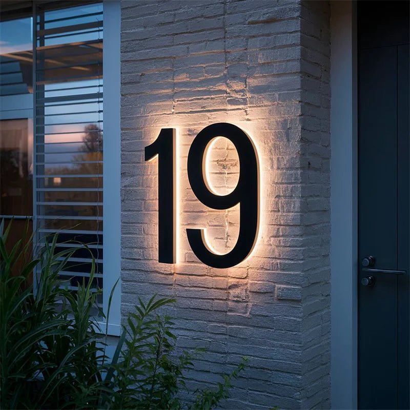 Numéros de Maison en Acier Inoxydable Éclairés pour Façade Moderne – Éclairage Mural LED avec Protection Étanche IP68 & Éclairage Économe en Énergie | Sansoti