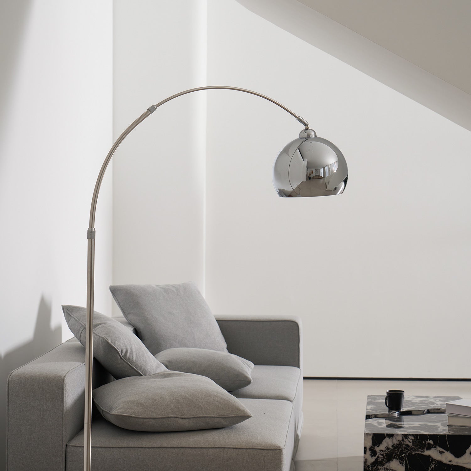 Verstelbare Vloerlamp Metaal Zwart Chroom Wit Telescopische Arm Leeslamp Modern Design | Sansoti