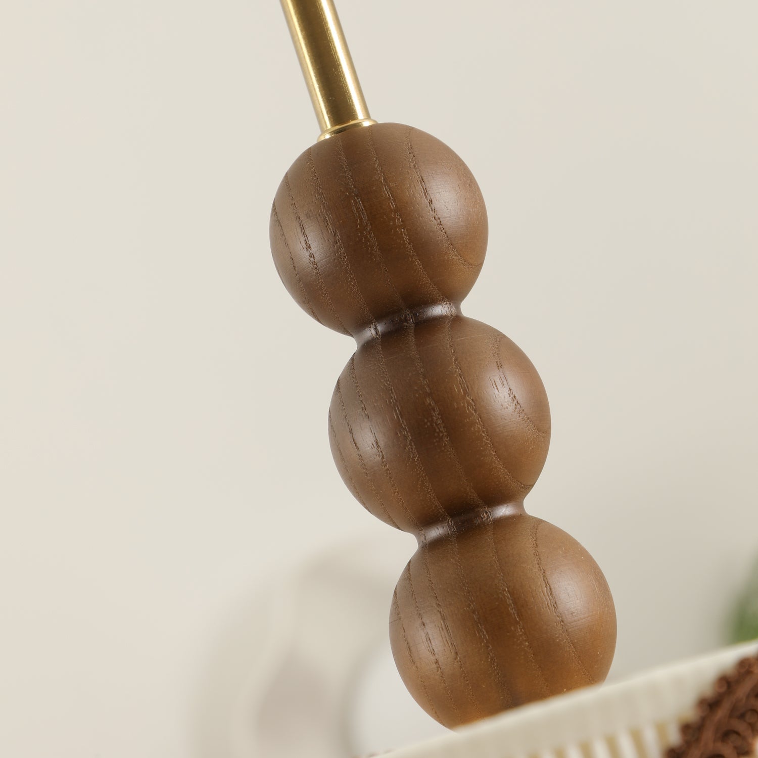 Plafondlamp met Geplooide Kap en Houten Kralen – Vintage Cottage Stijl voor Warm Sfeervol Licht | Sansoti