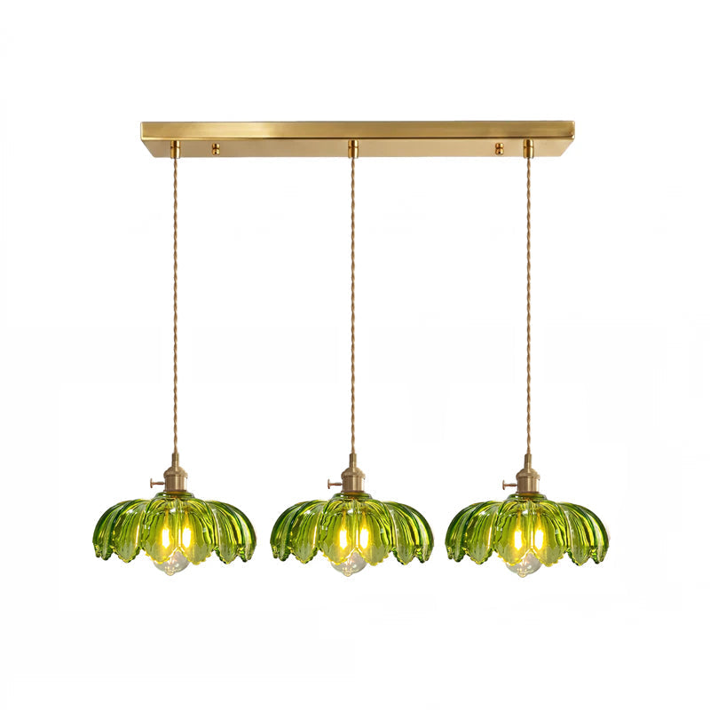 Retro Hanglamp met Bloembladkap en Messing Armatuur – Vintage Elegantie in Zes Glaskleuren – Enkele of Drievoudige Lichtpunten | Sansoti