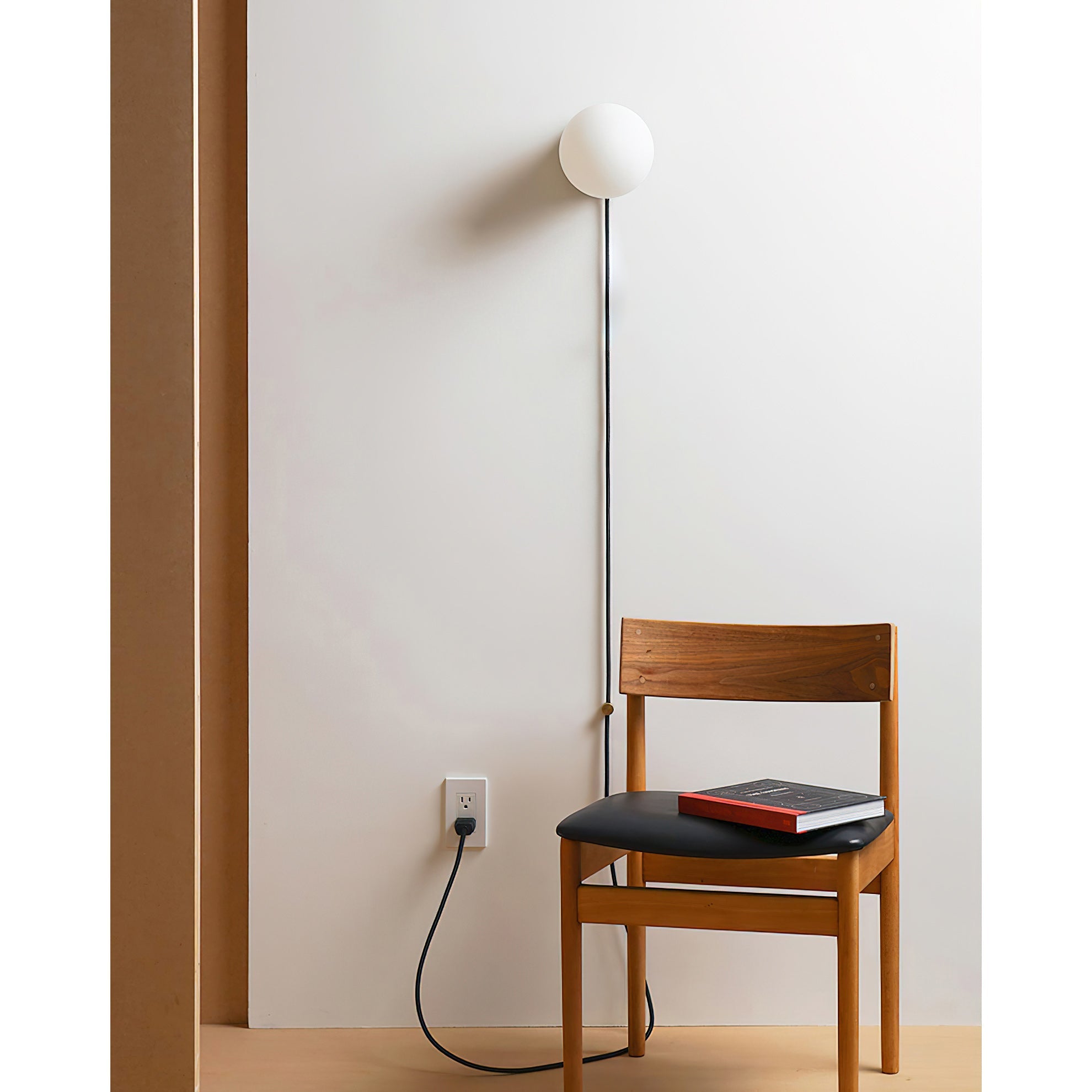 Wandlamp Plug-In Glas & IJzer Zwart Wit Sfeerlicht Slaapkamer Gang | Sansoti