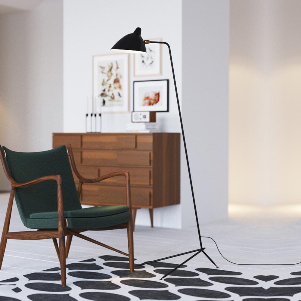 Industriële Vloerlamp Zwart Mat met Messing Accenten — Verstelbare Spot op Tripod Basis — E26/E27 fitting tot 40W — Scandinavisch Design voor Woonkamer & Leeshoek | Sansoti