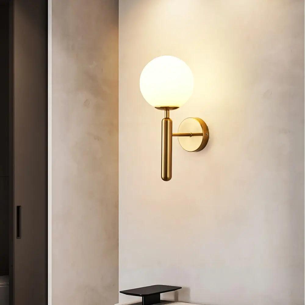 Wandlamp met glazen kap – modern design in goud of zwart met melkglas of ripple-afwerking | Sansoti