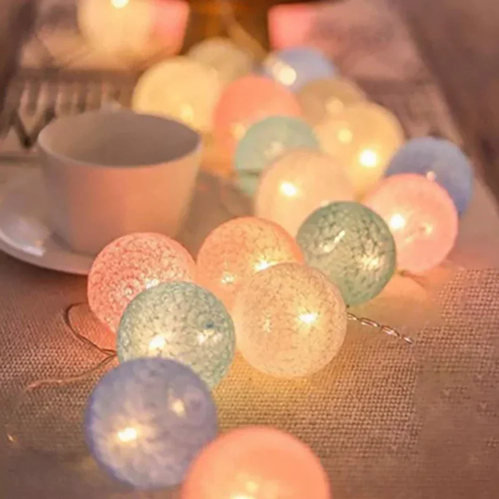 Lichtslinger met Geweven Bolletjes Warm LED Sfeerlicht voor Slaapkamer Woonkamer 20-200 Lichtpunten | Sansoti